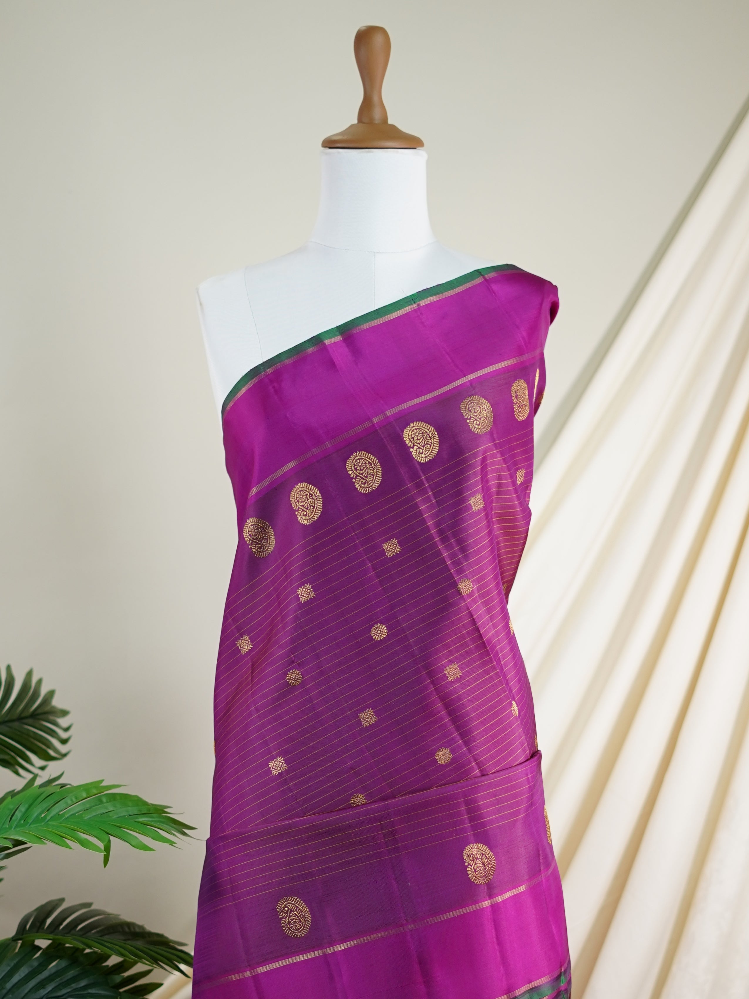Kanchipuram Silk Magenta Pink 100% Pure Silk  - Manoranjitham Weaves - Handloom Store
