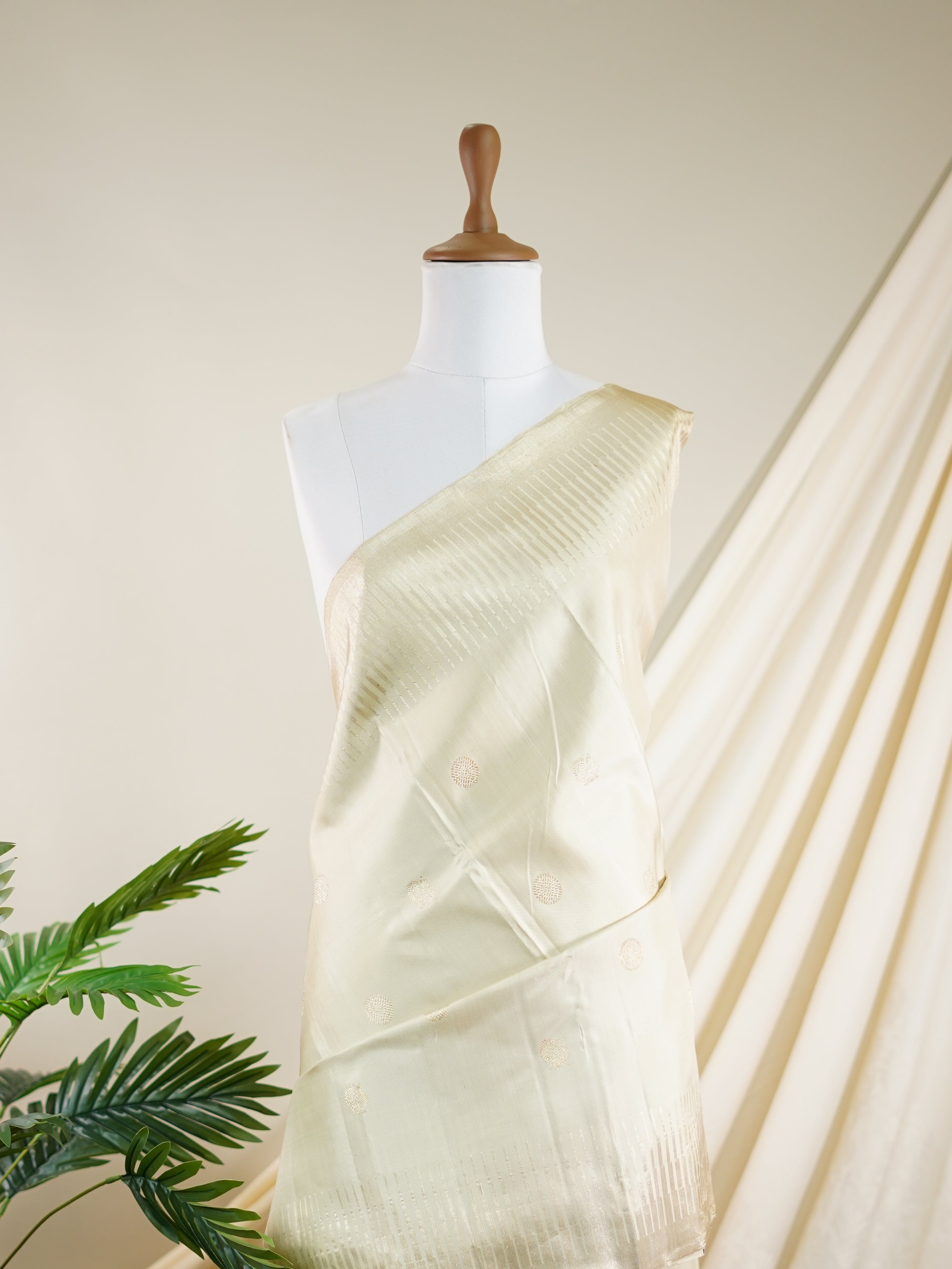 Kanchipuram Silk Cream 100% Pure Silk  - Manoranjitham Weaves - Handloom Store