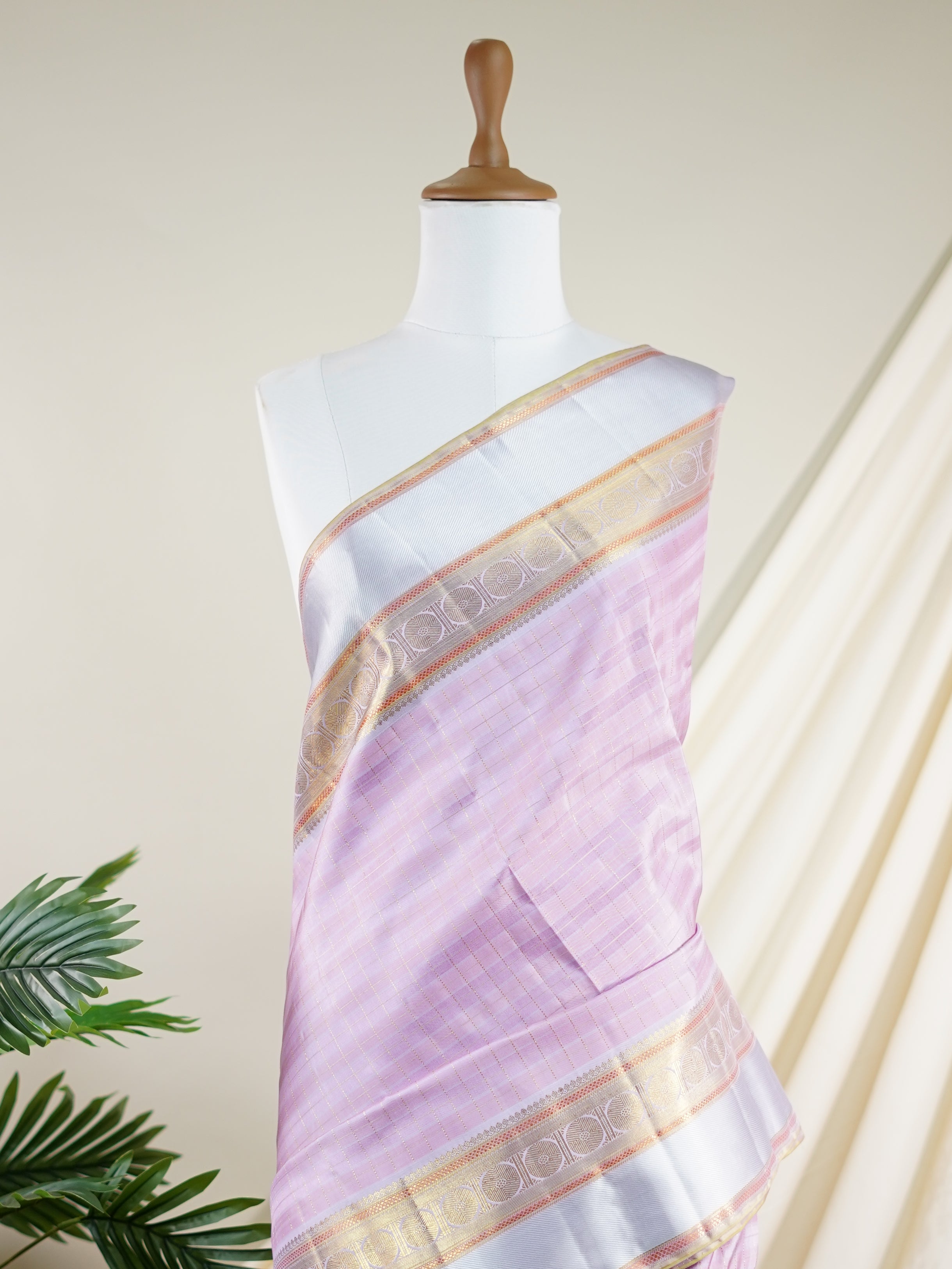 Kanchipuram Silk Lavander 100% Pure Silk  - Manoranjitham Weaves - Handloom Store