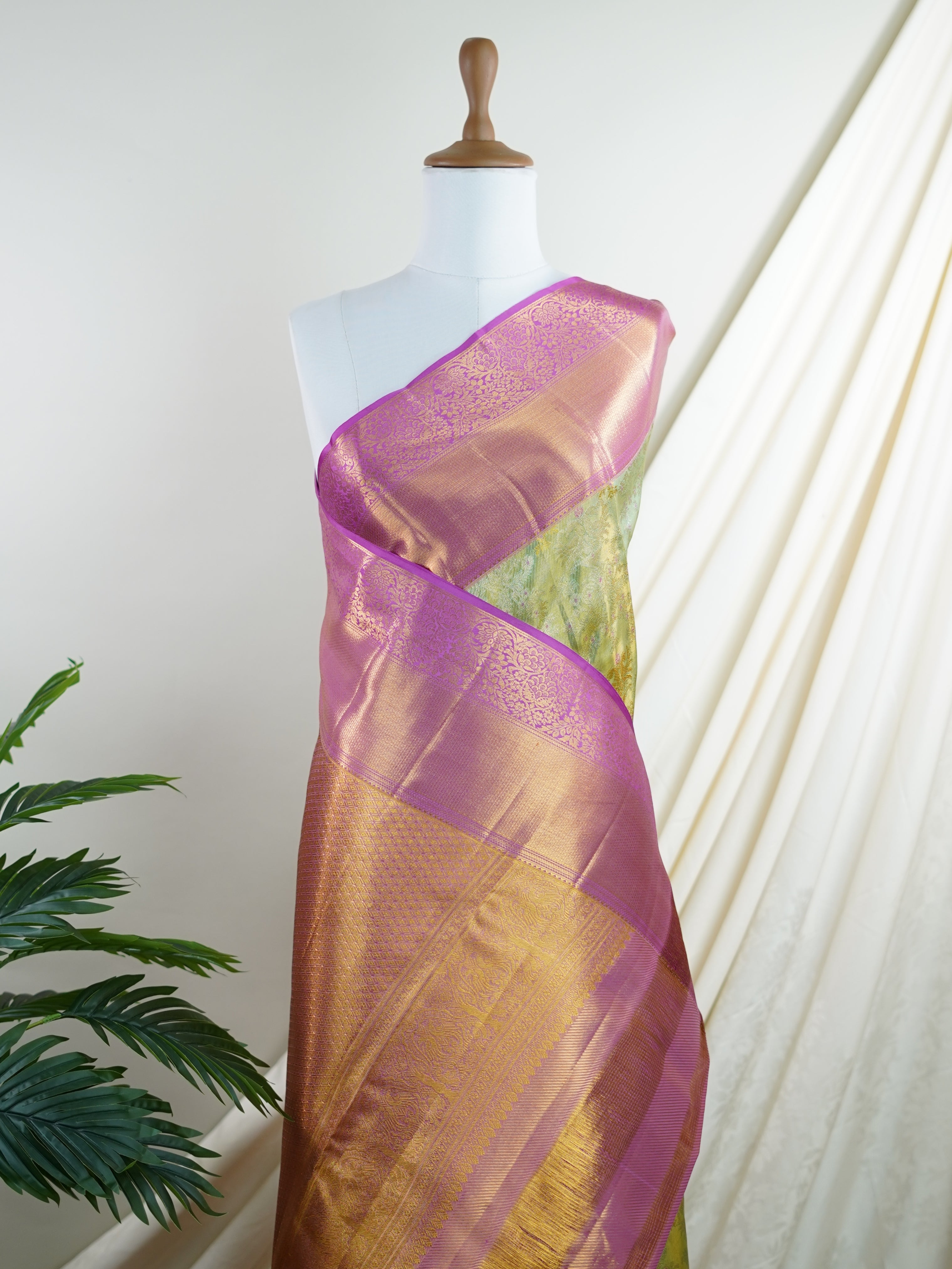 Kanchipuram Silk  100% Pure Silk - Manoranjitham Weaves - Handloom Store