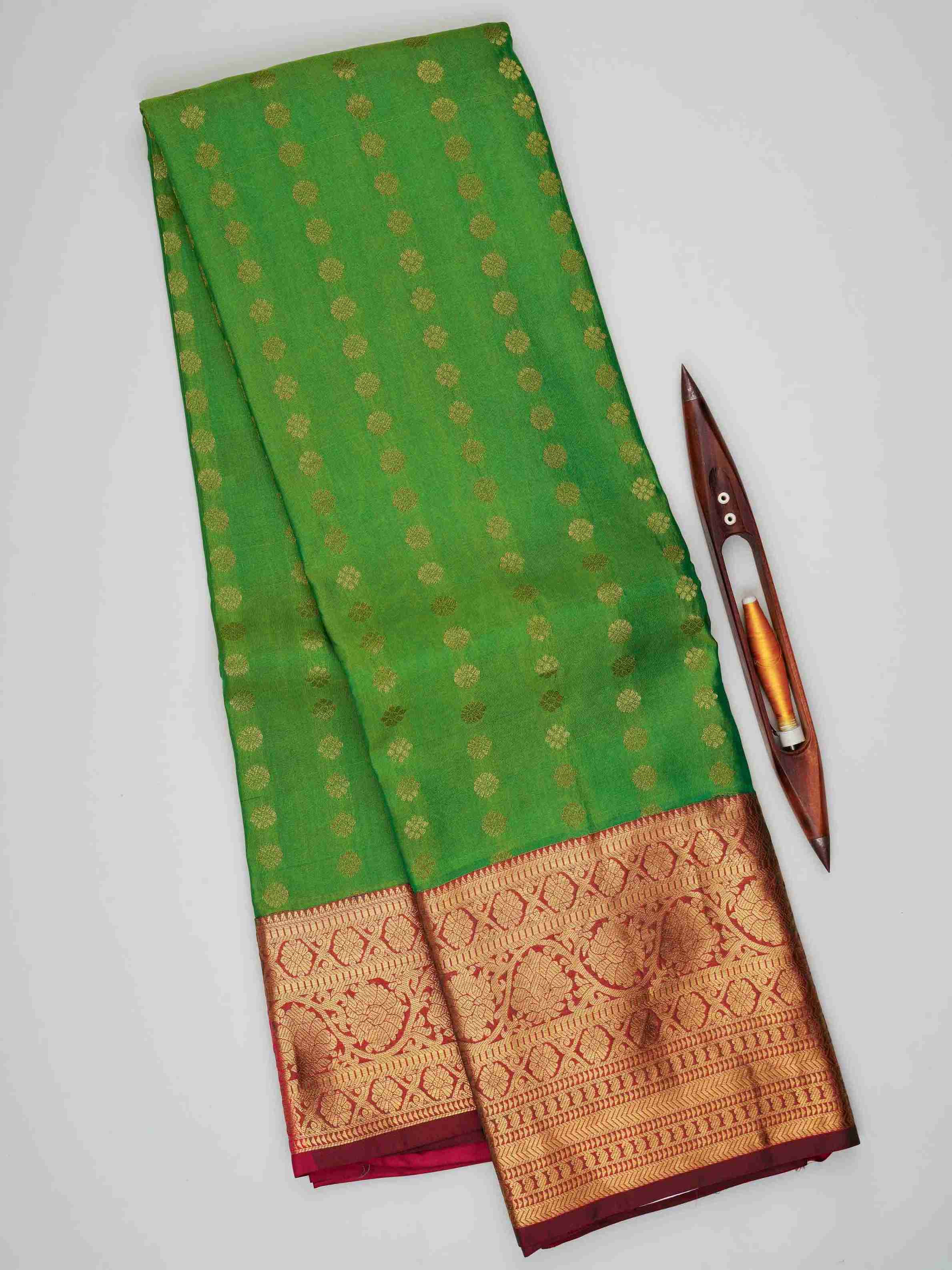 Kanchipuram Silk Green 100% Pure Silk  Manoranjitham Weaves - Handloom Store