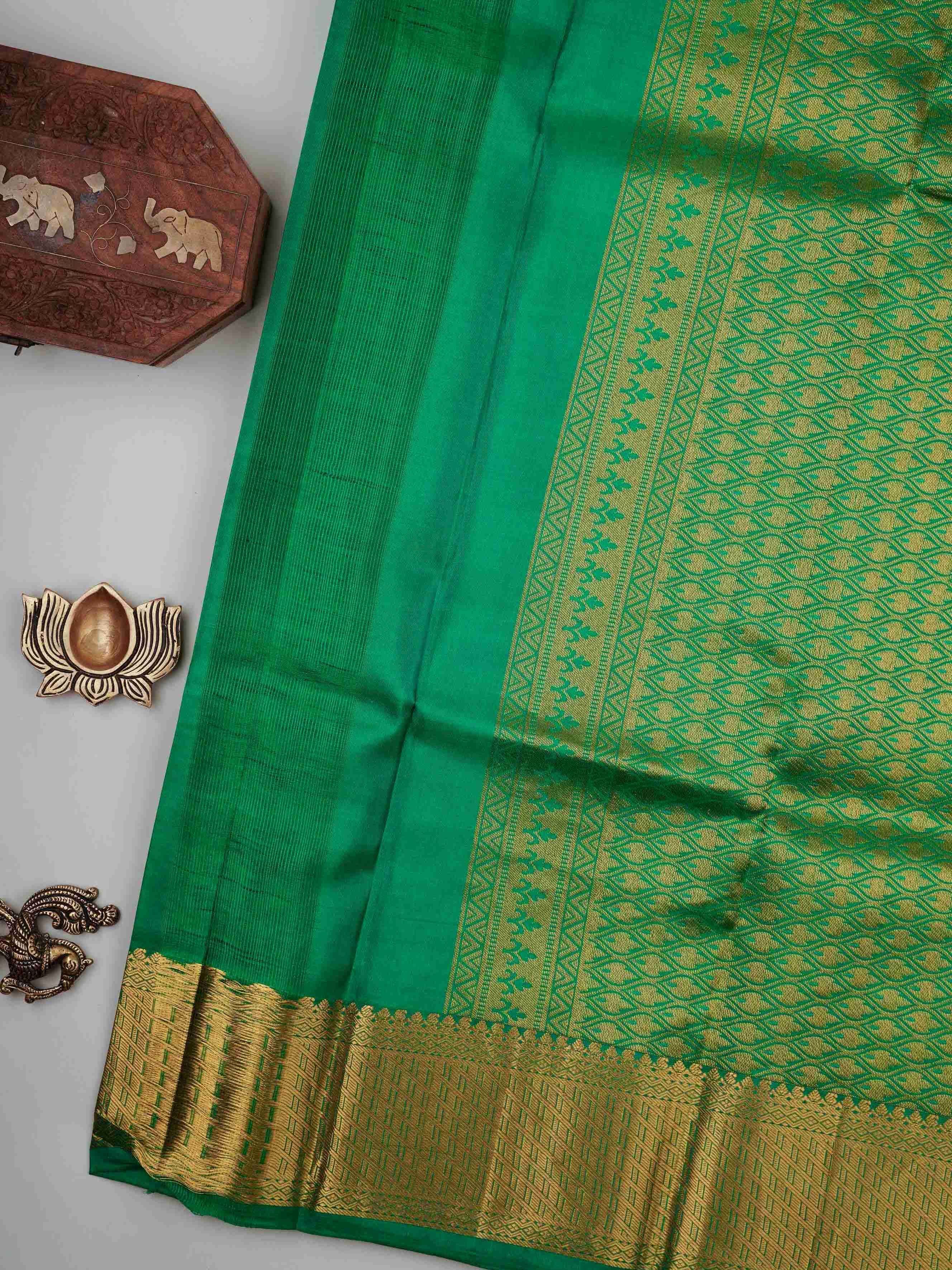 Kanchipuram Silk Pink 100% Pure Silk  Manoranjitham Weaves - Handloom Store