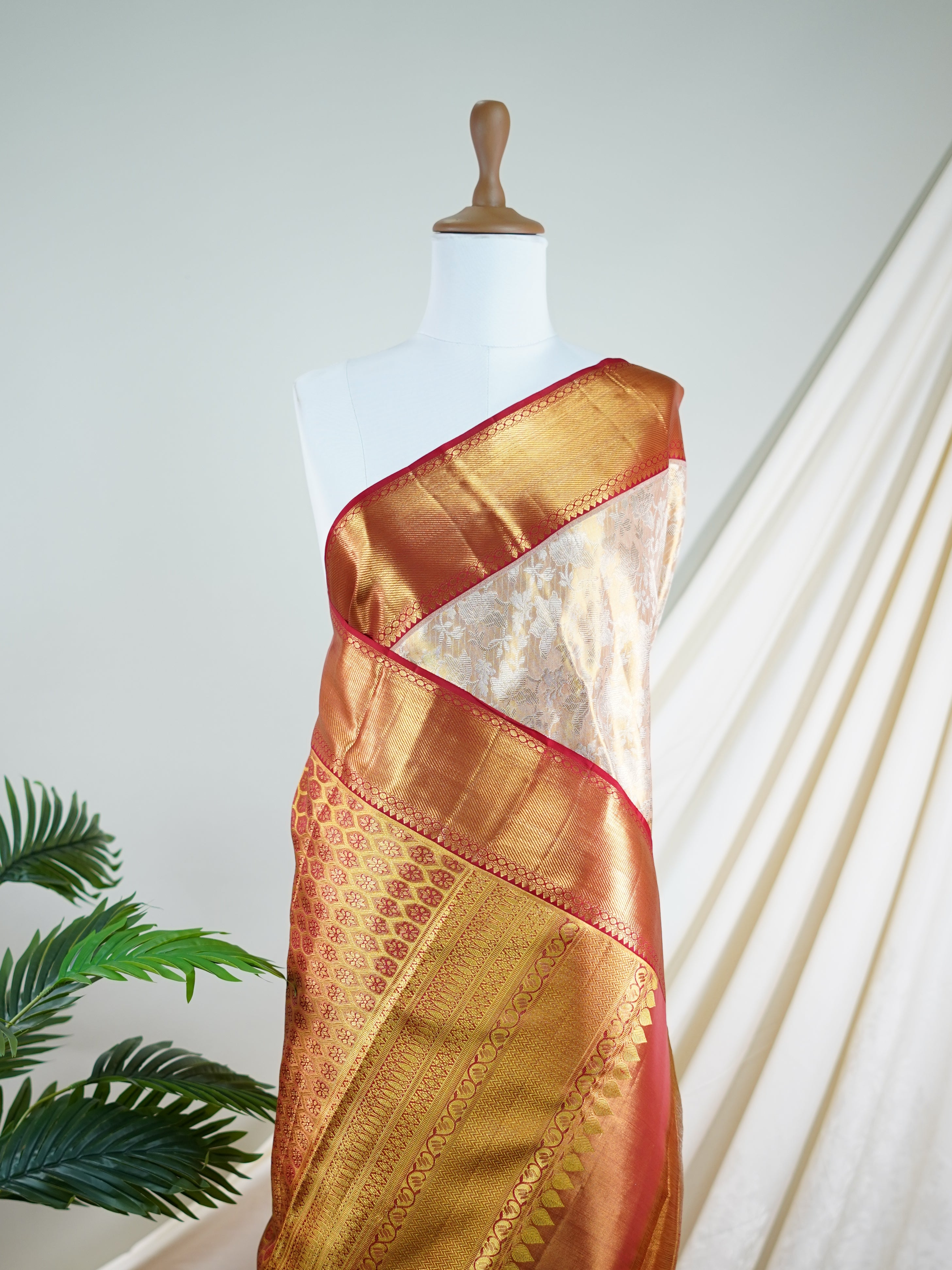 Kanchipuram Silk  100% Pure Silk  - Manoranjitham Weaves - Handloom Store