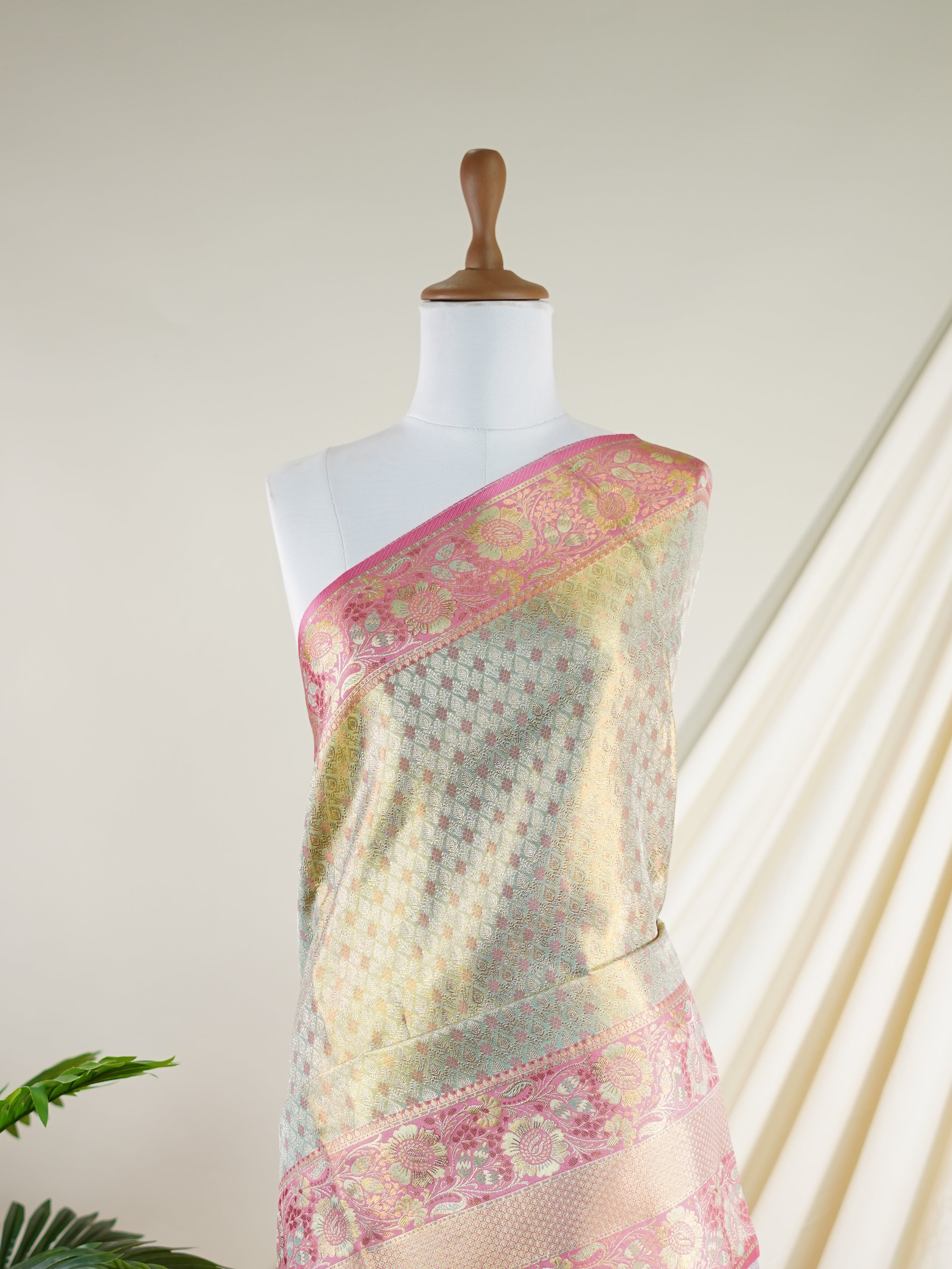 Kanchipuram Silk Peach 100% Pure Silk  - Manoranjitham Weaves - Handloom Store