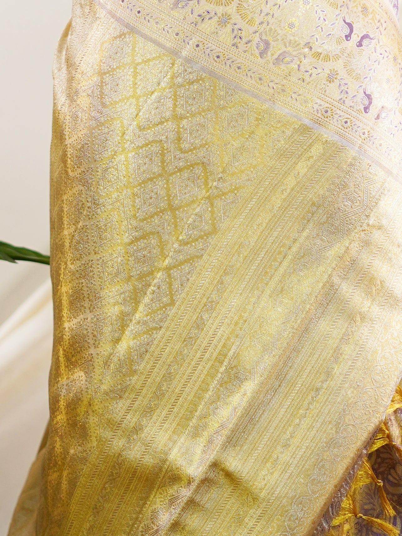 Kanchipuram Silk Lavender 100% Pure Silk  - Manoranjitham Weaves - Handloom Store