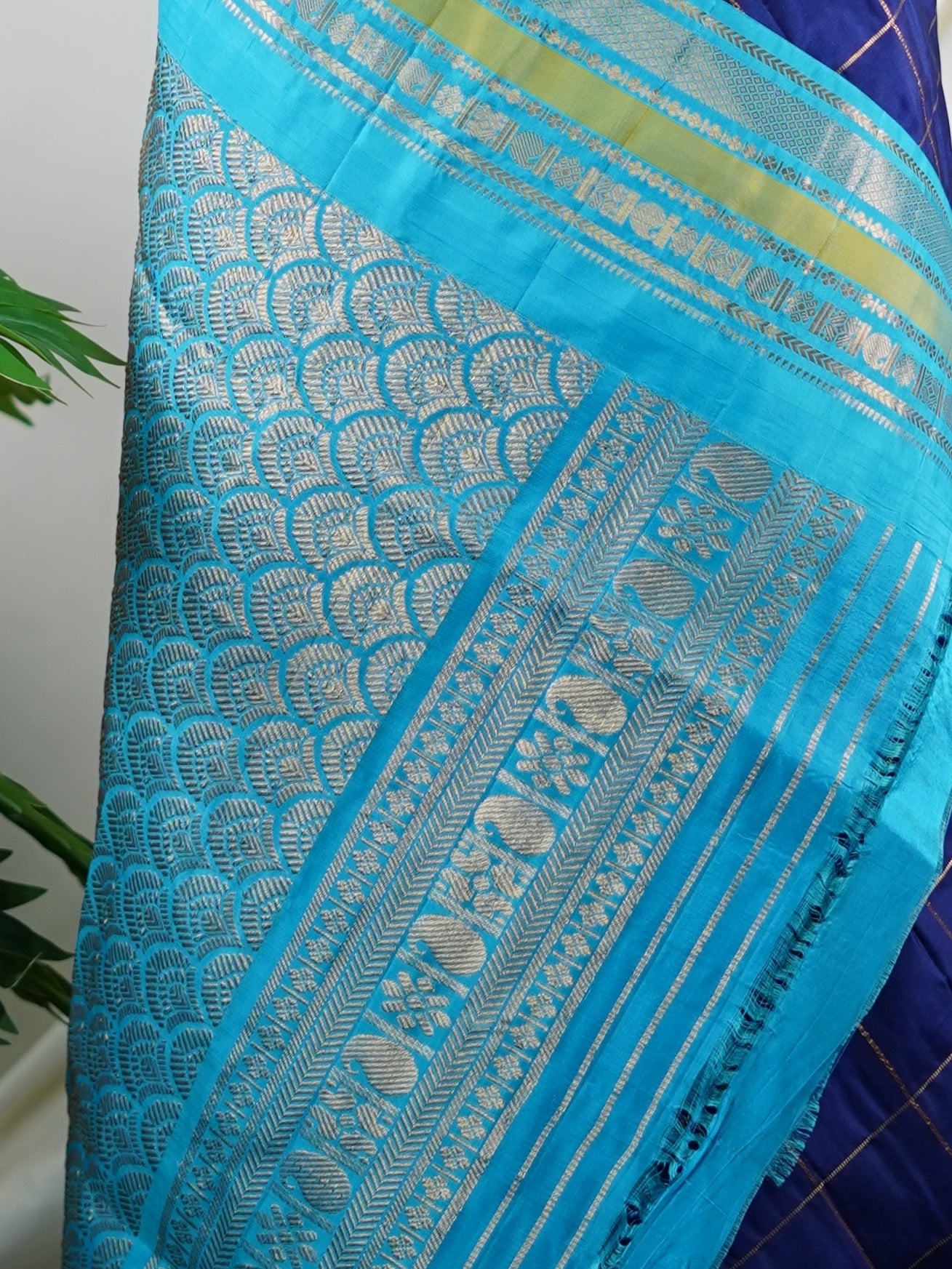 Gadwal Silk Royal Blue 100% Pure Silk  - Manoranjitham Weaves - Handloom Store