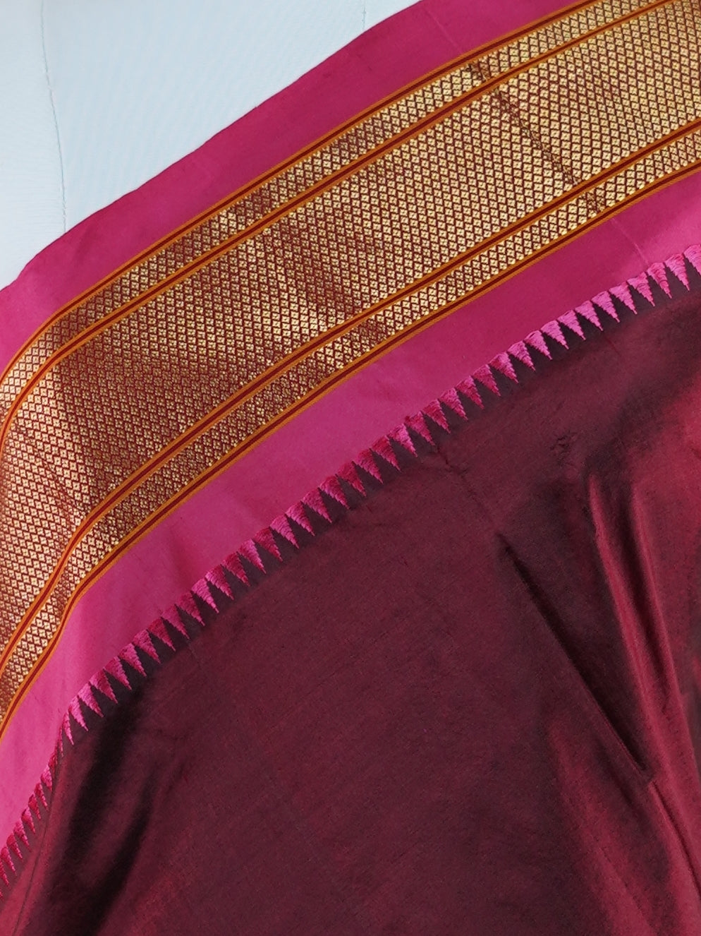 Narayanpet Maroon 100% Pure Silk  - Manoranjitham Weaves - Handloom Store
