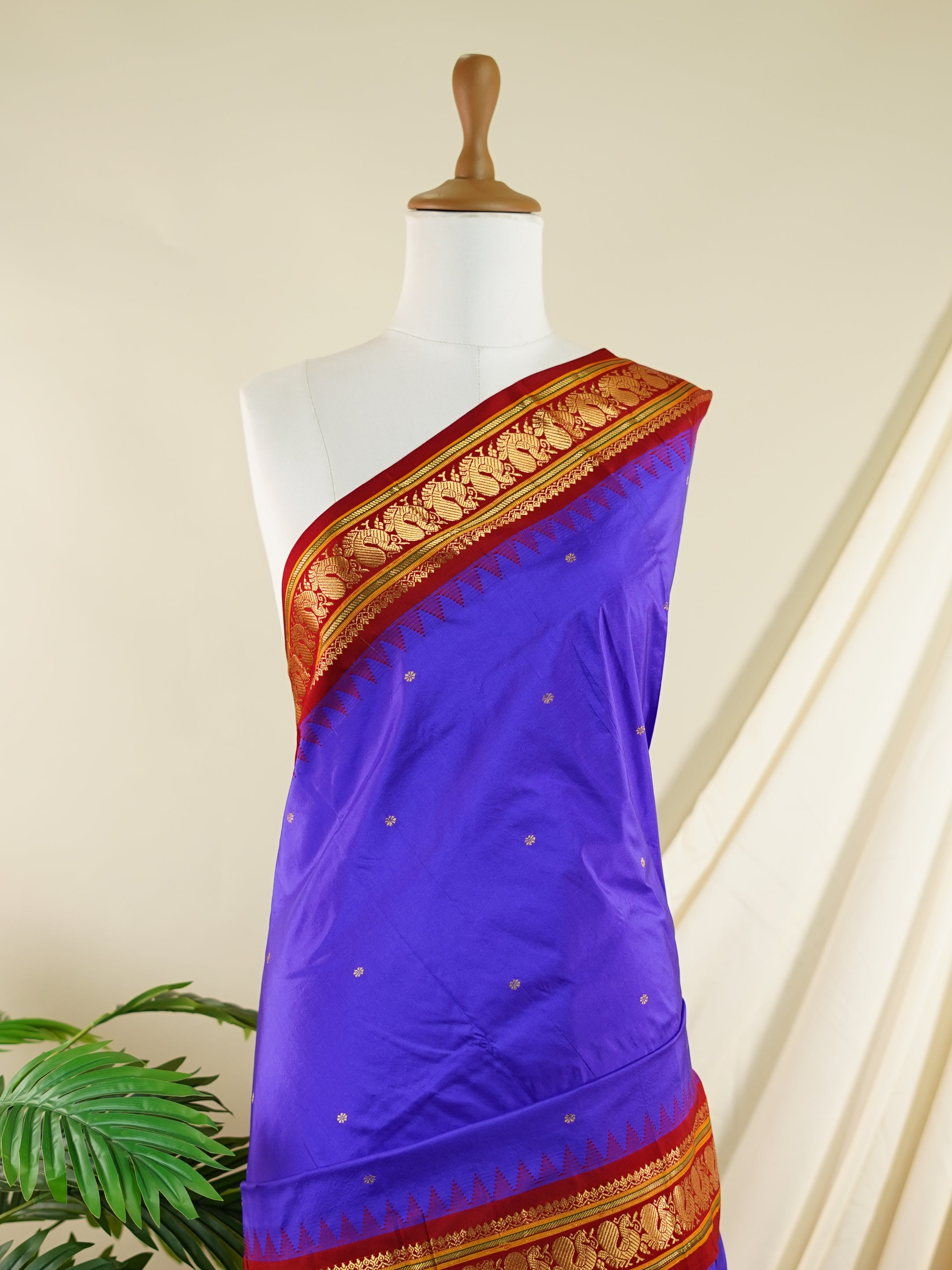 Narayanpet Purple 100% Pure Silk  - Manoranjitham Weaves - Handloom Store