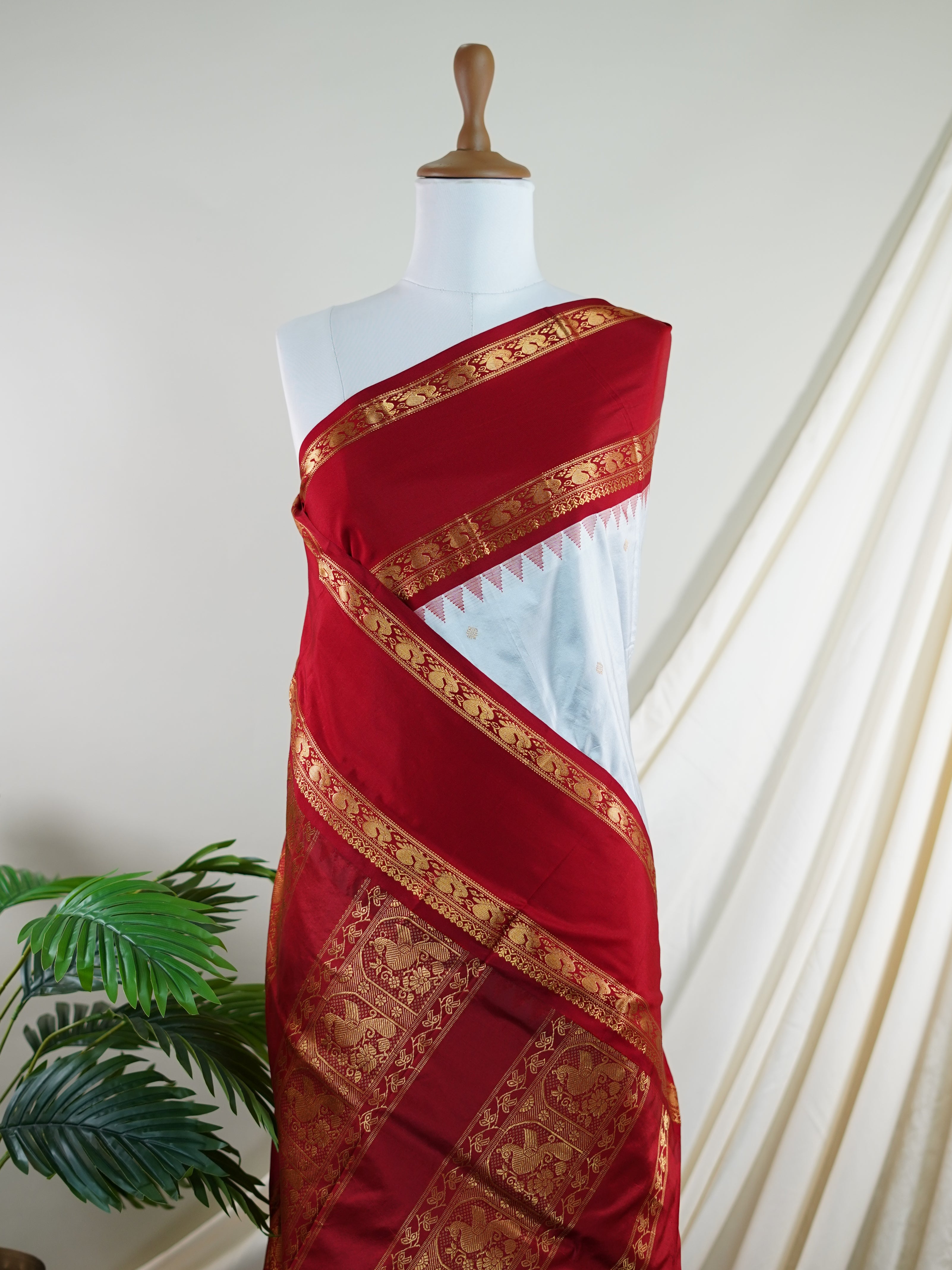 Narayanpet Cool Blue 100% Pure Silk  - Manoranjitham Weaves - Handloom Store