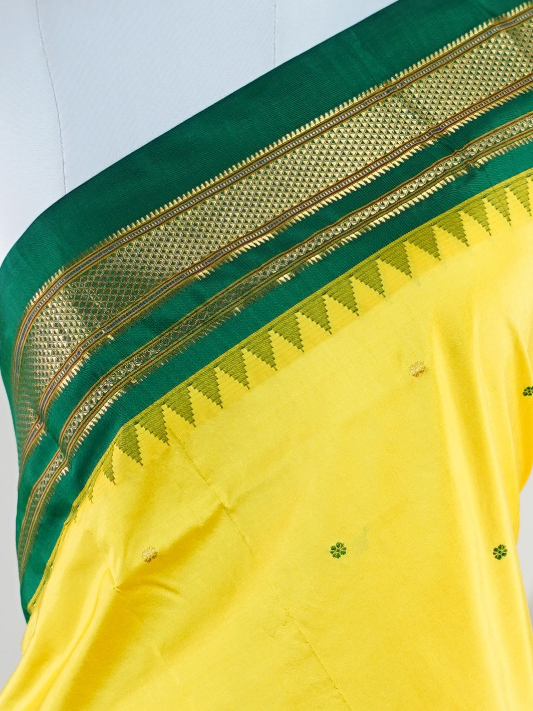 Narayanpet Yellow 100% Pure Silk  - Manoranjitham Weaves - Handloom Store