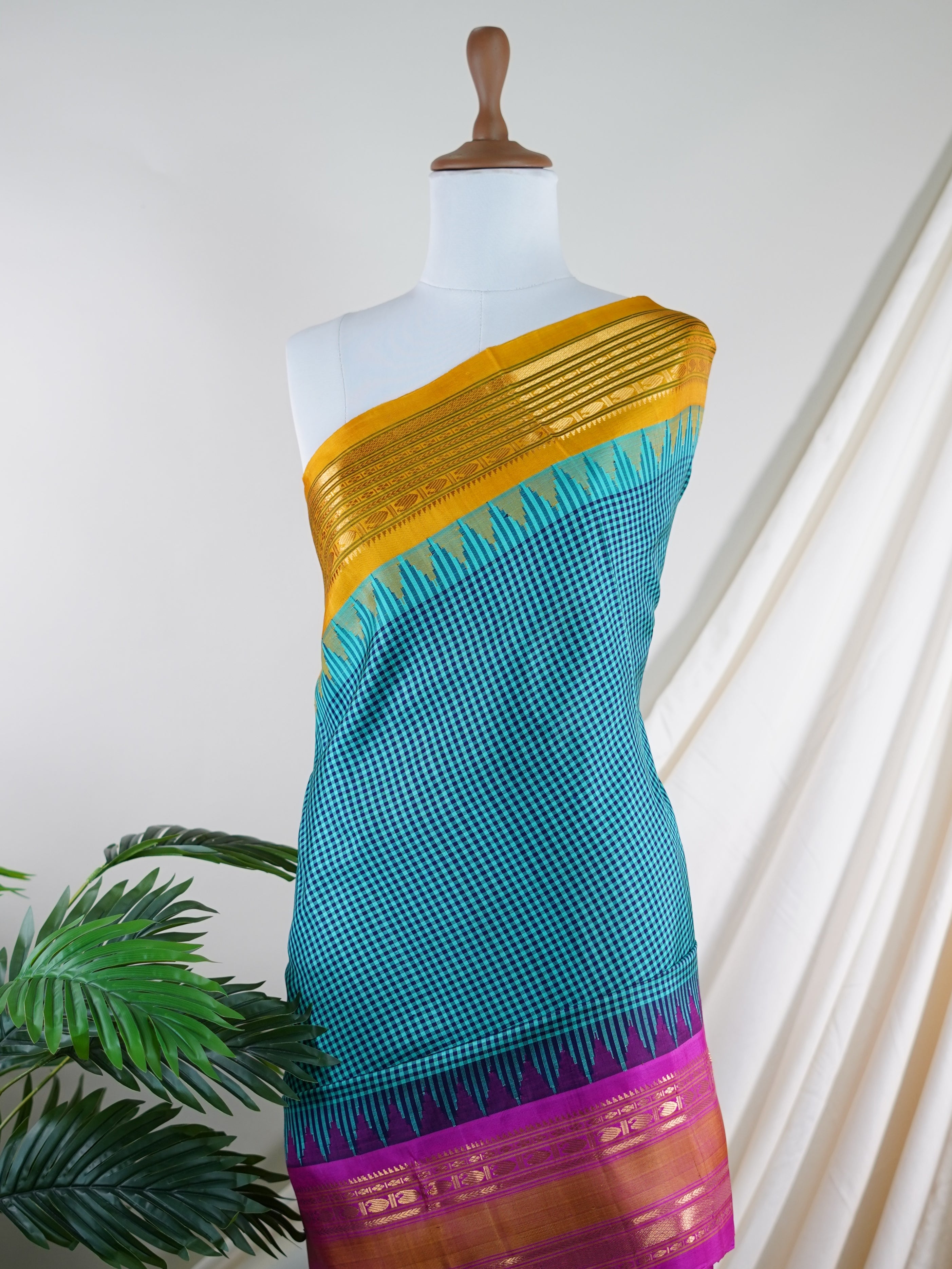 Gadwal Silk Blue 100% Pure Silk  - Manoranjitham Weaves - Handloom Store