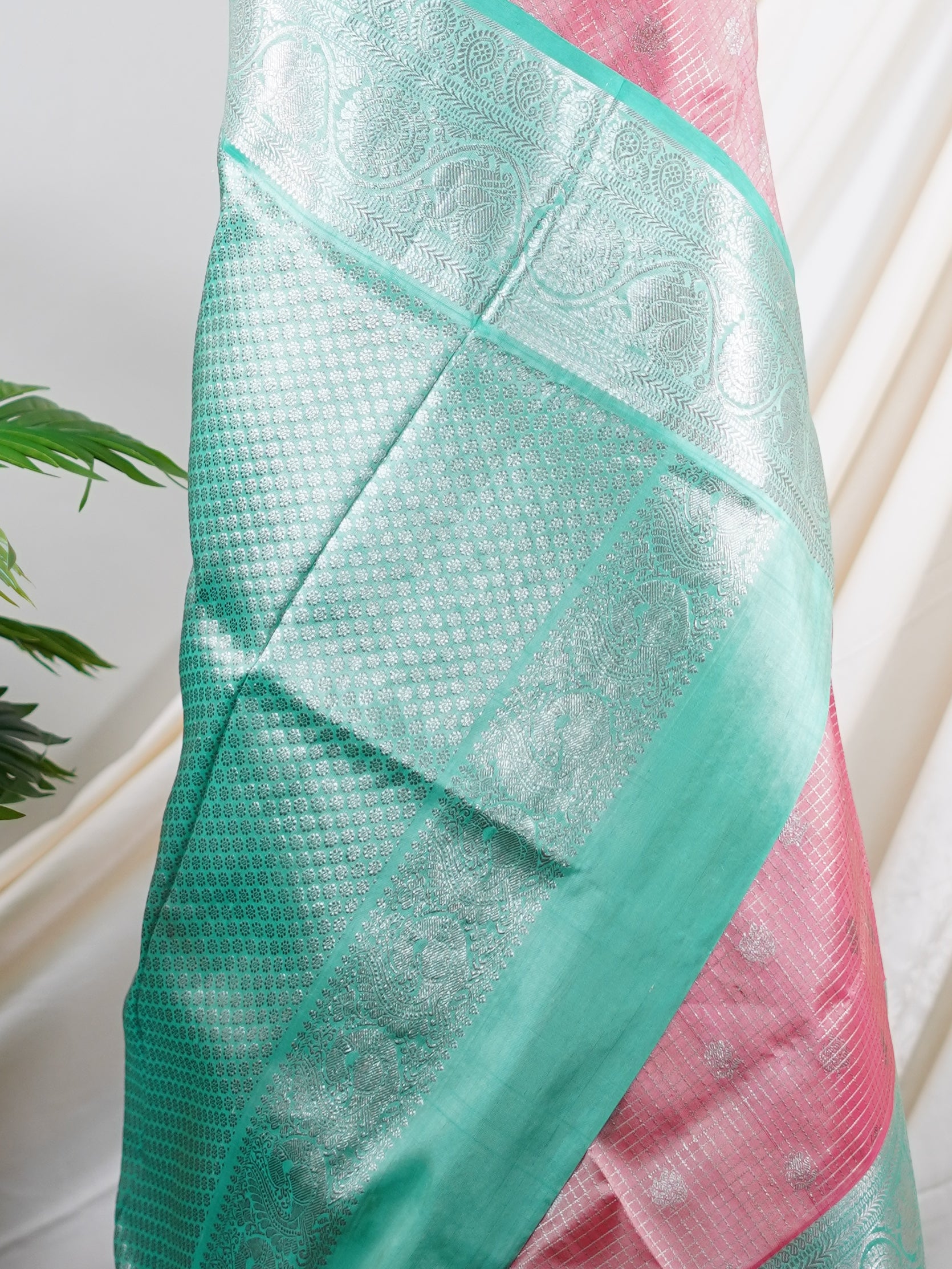 Venkatagiri Silk Pink 100% Pure Silk  - Manoranjitham Weaves - Handloom Store