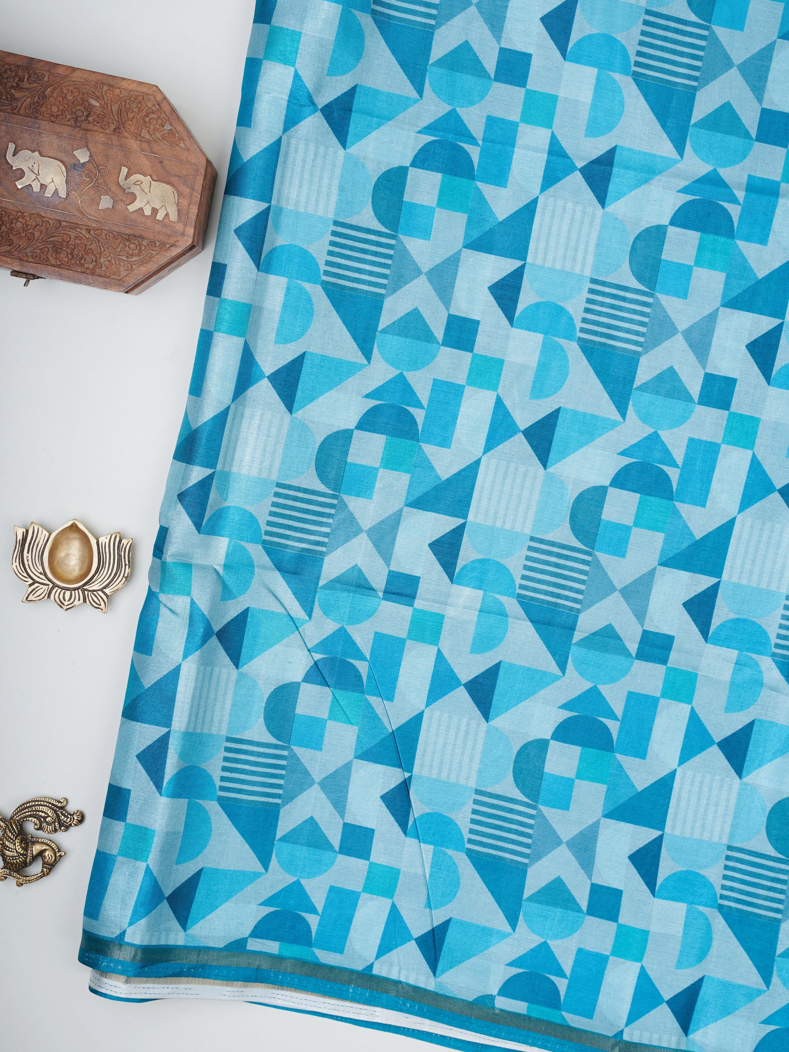 Katan Cream Semi Silk - Manoranjitham Weaves - Handloom Store