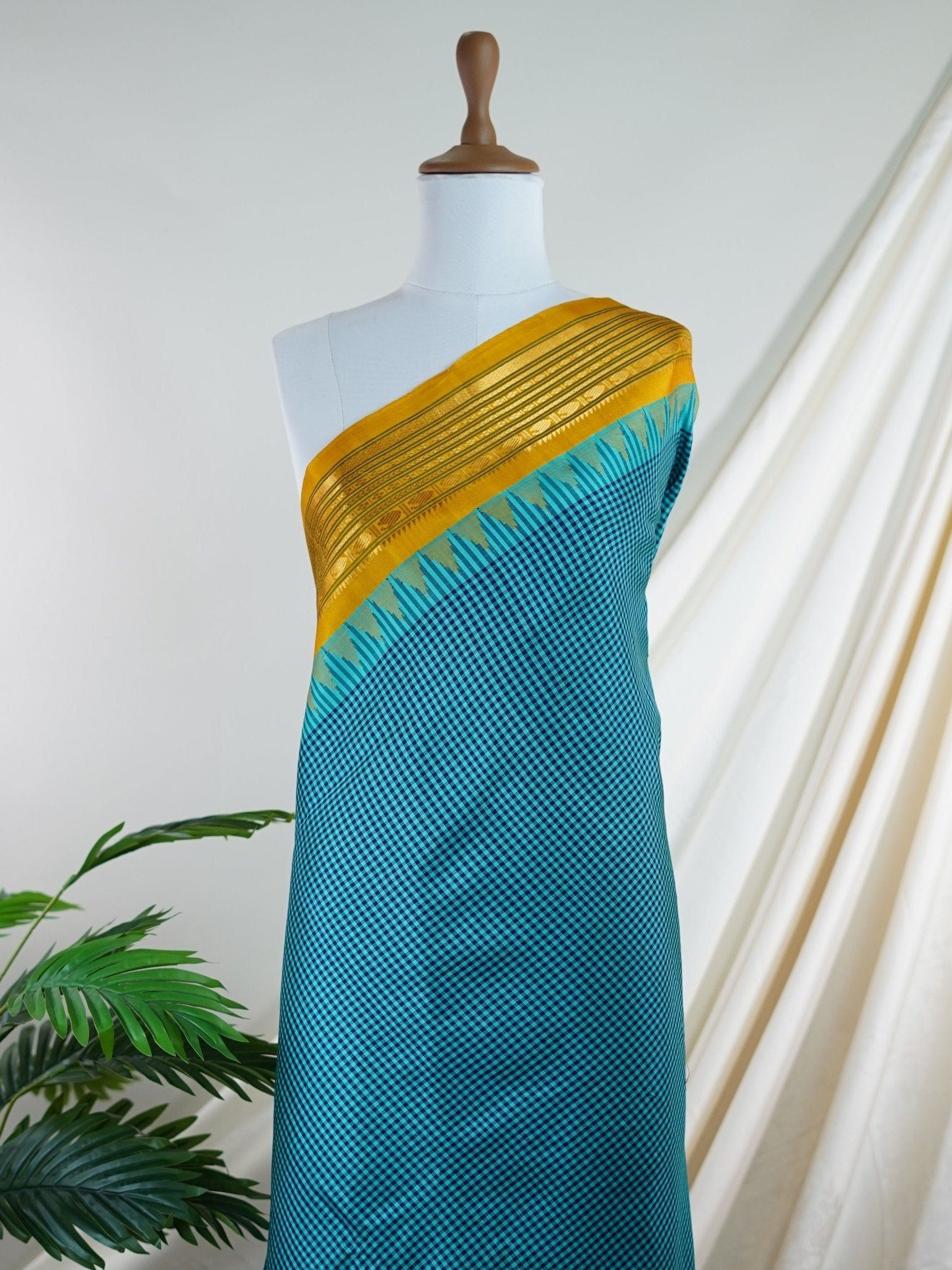Gadwal Silk Blue 100% Pure Silk  - Manoranjitham Weaves - Handloom Store