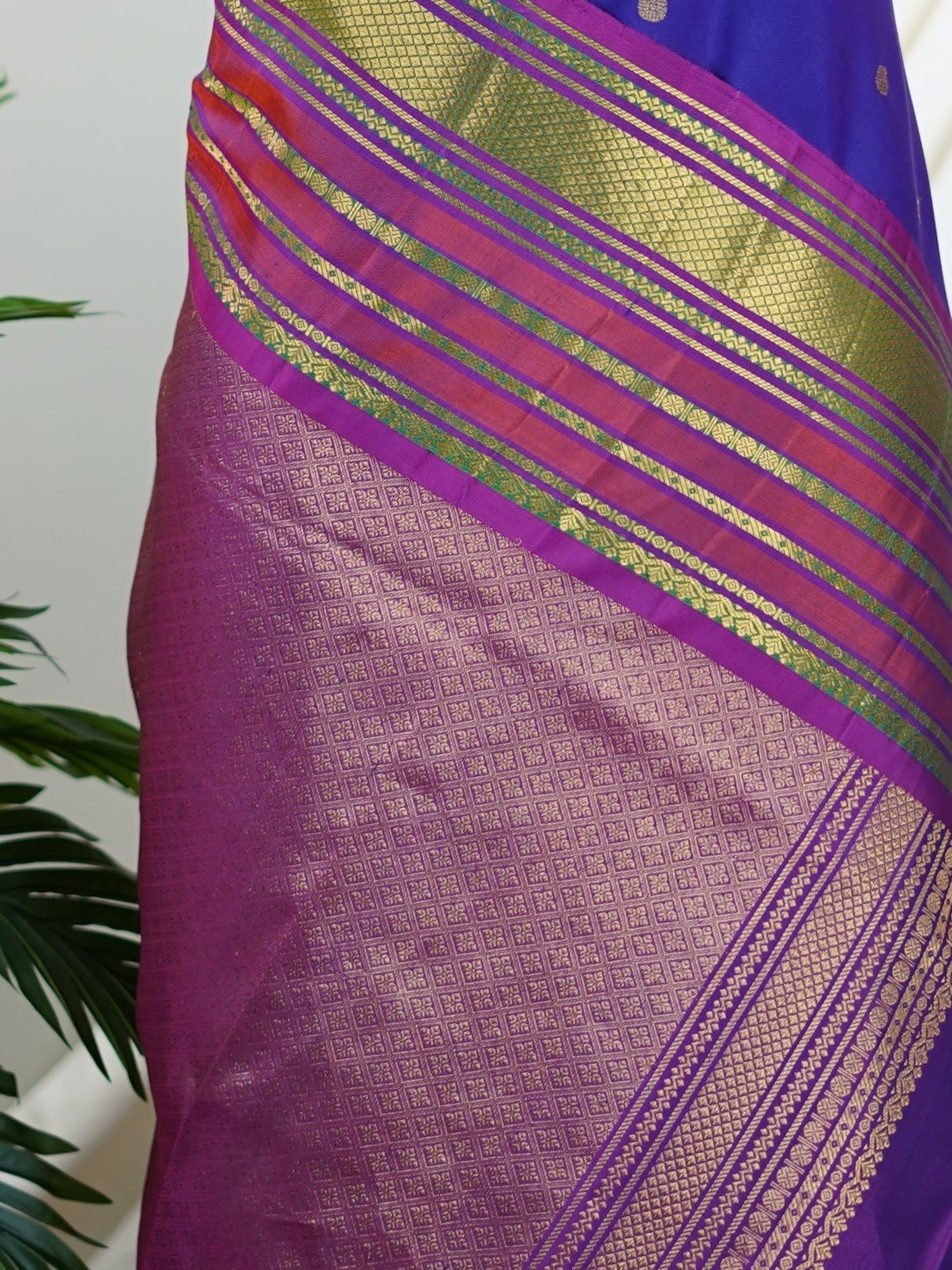 Gadwal Silk  100% Pure Silk  - Manoranjitham Weaves - Handloom Store