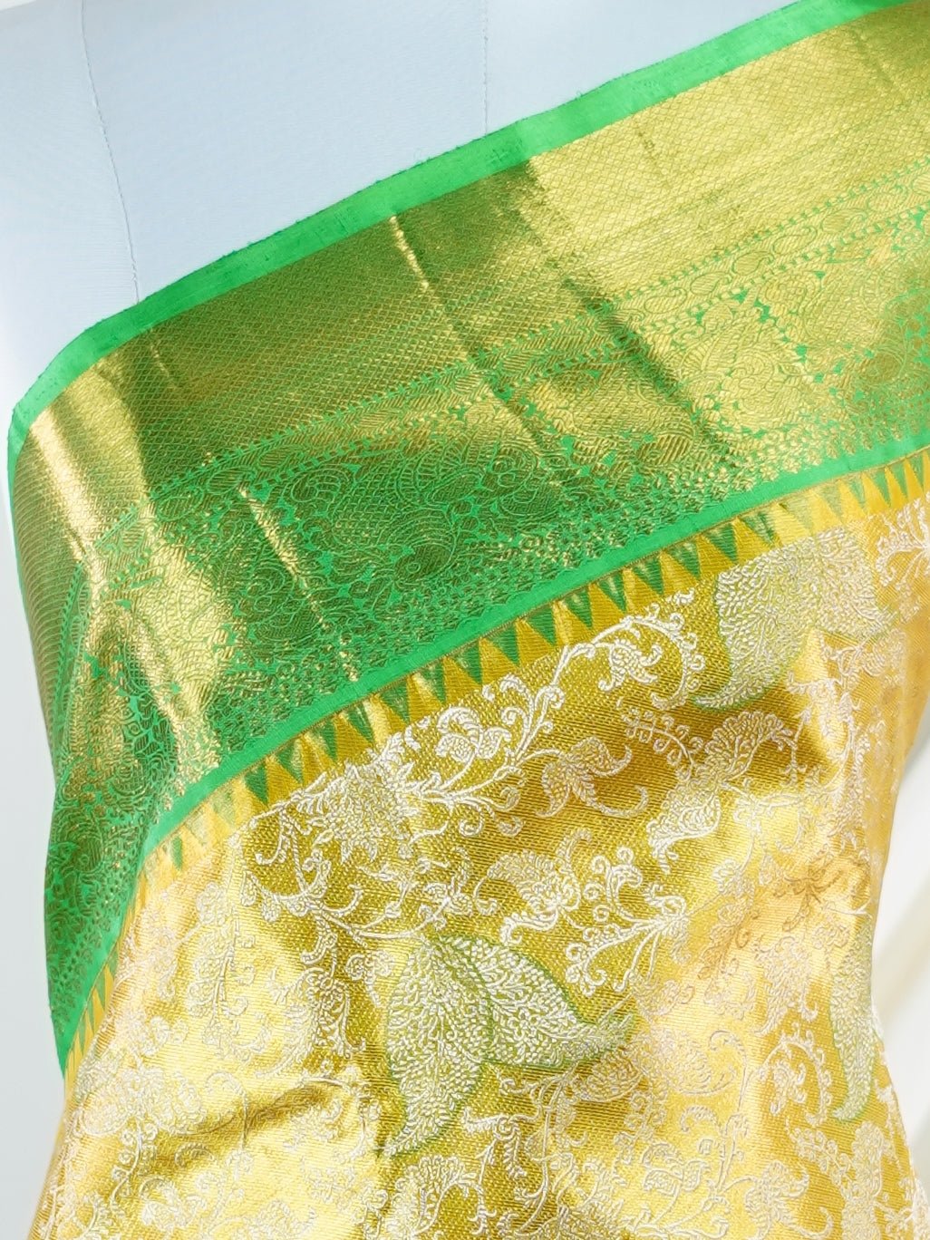 Anjanika - Manoranjitham