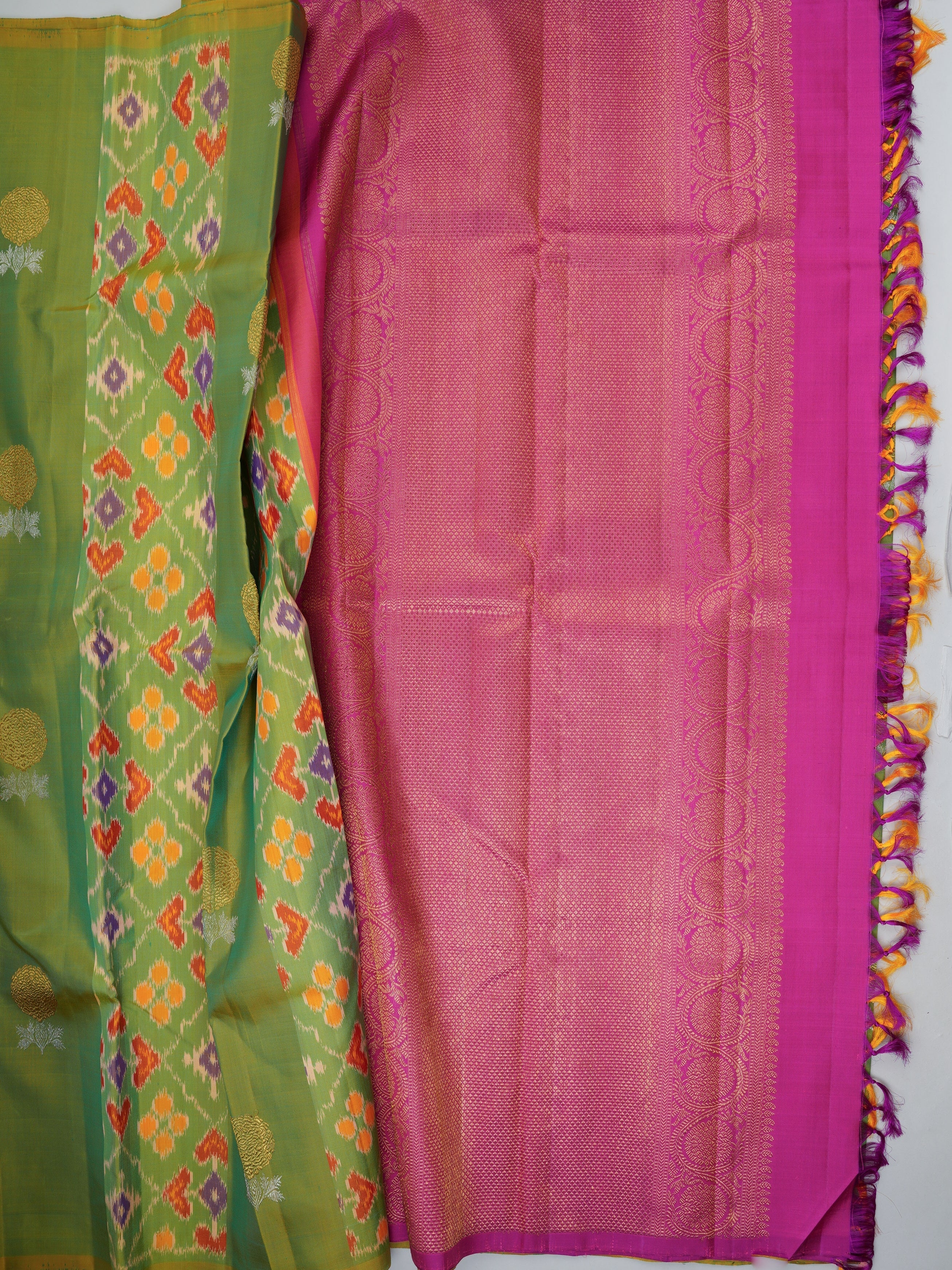 Kanchipuram Silk Green 100% Pure Silk  - Manoranjitham Weaves - Handloom Store