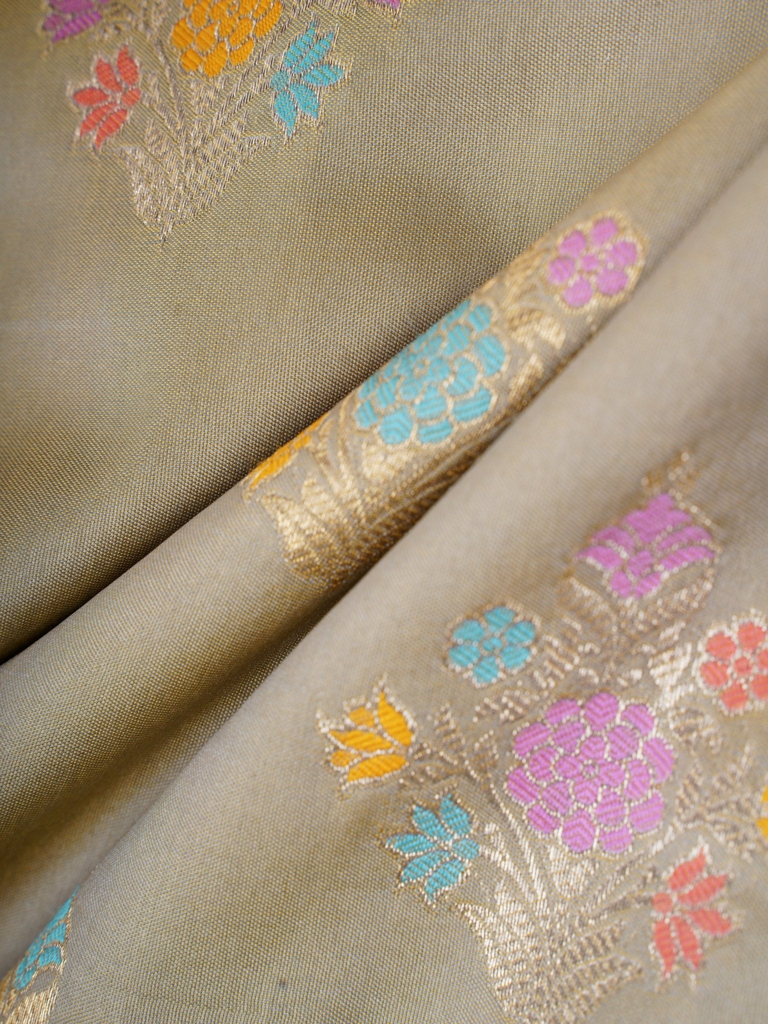 Katan Grey Katan Semi Silk Manoranjitham Weaves - Handloom Store