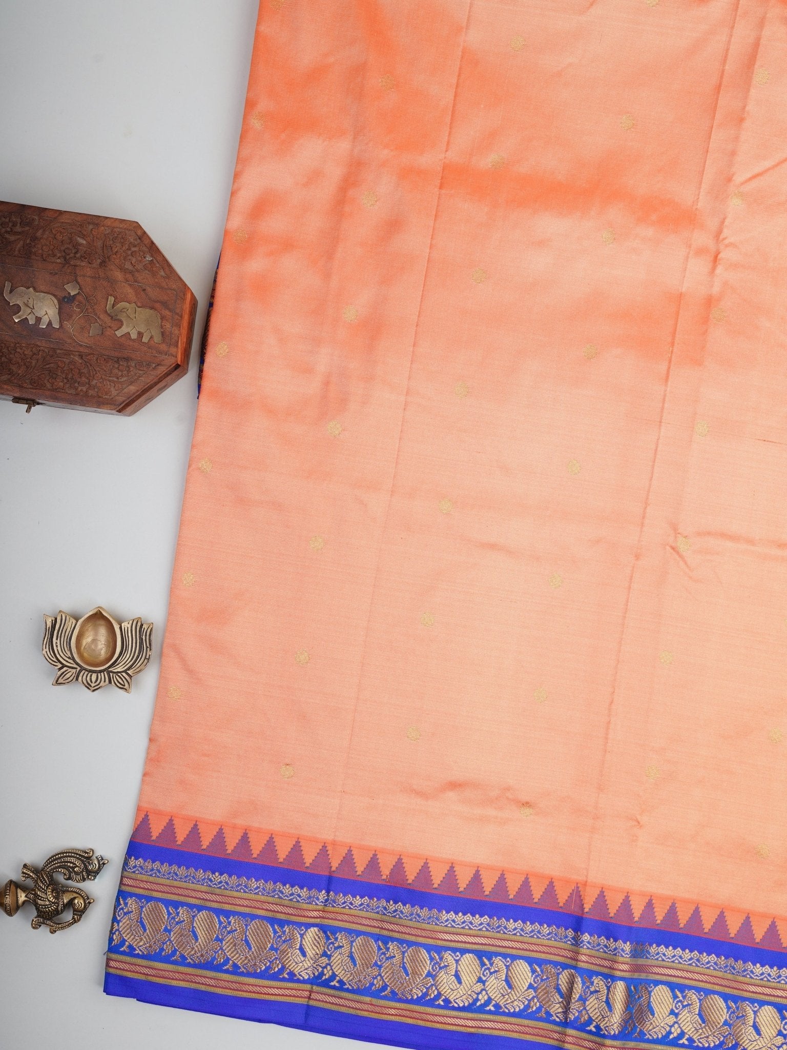 Narayanpet Orange 100% Pure Silk  - Manoranjitham Weaves - Handloom Store