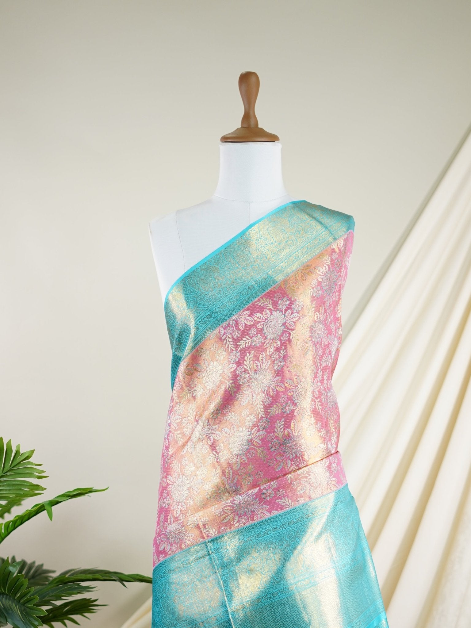 Kanchipuram Silk pink 100% Pure Silk  - Manoranjitham Weaves - Handloom Store