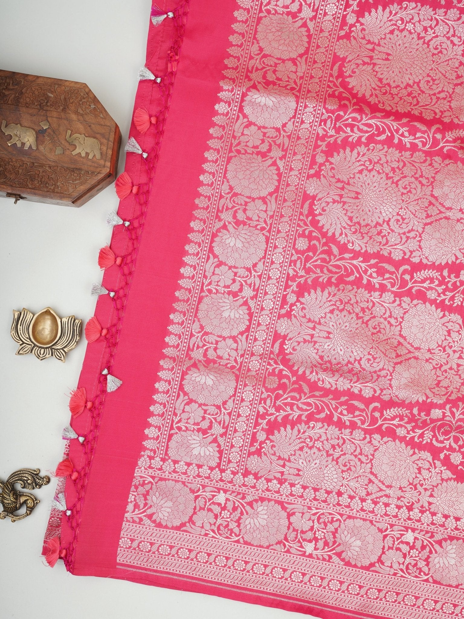 Katan Pink Katan Semi Silk Manoranjitham Weaves - Handloom Store