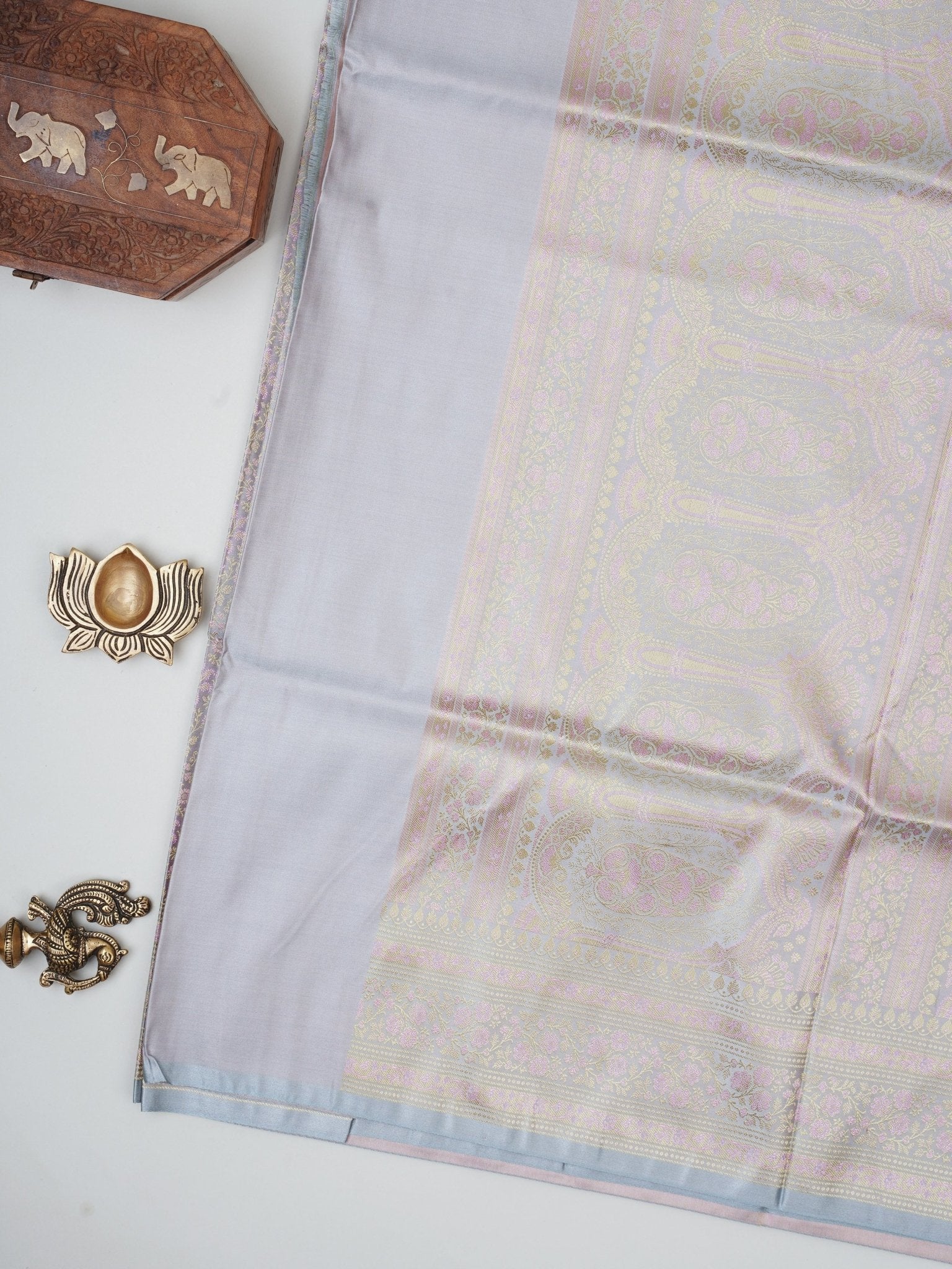Katan Grey Semi Mushru - Manoranjitham Weaves - Handloom Store