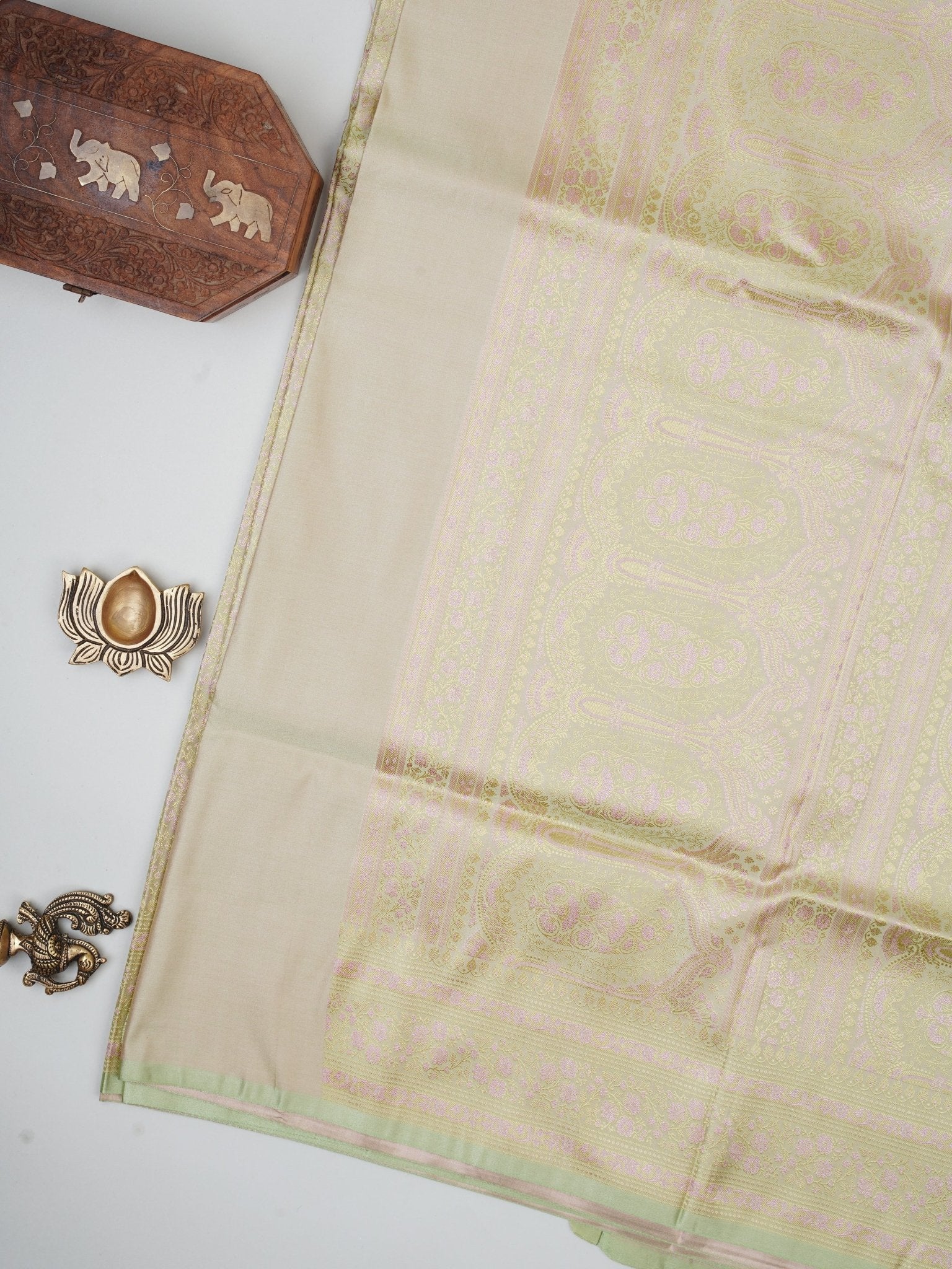 Katan Pista Green Semi Mushru - Manoranjitham Weaves - Handloom Store