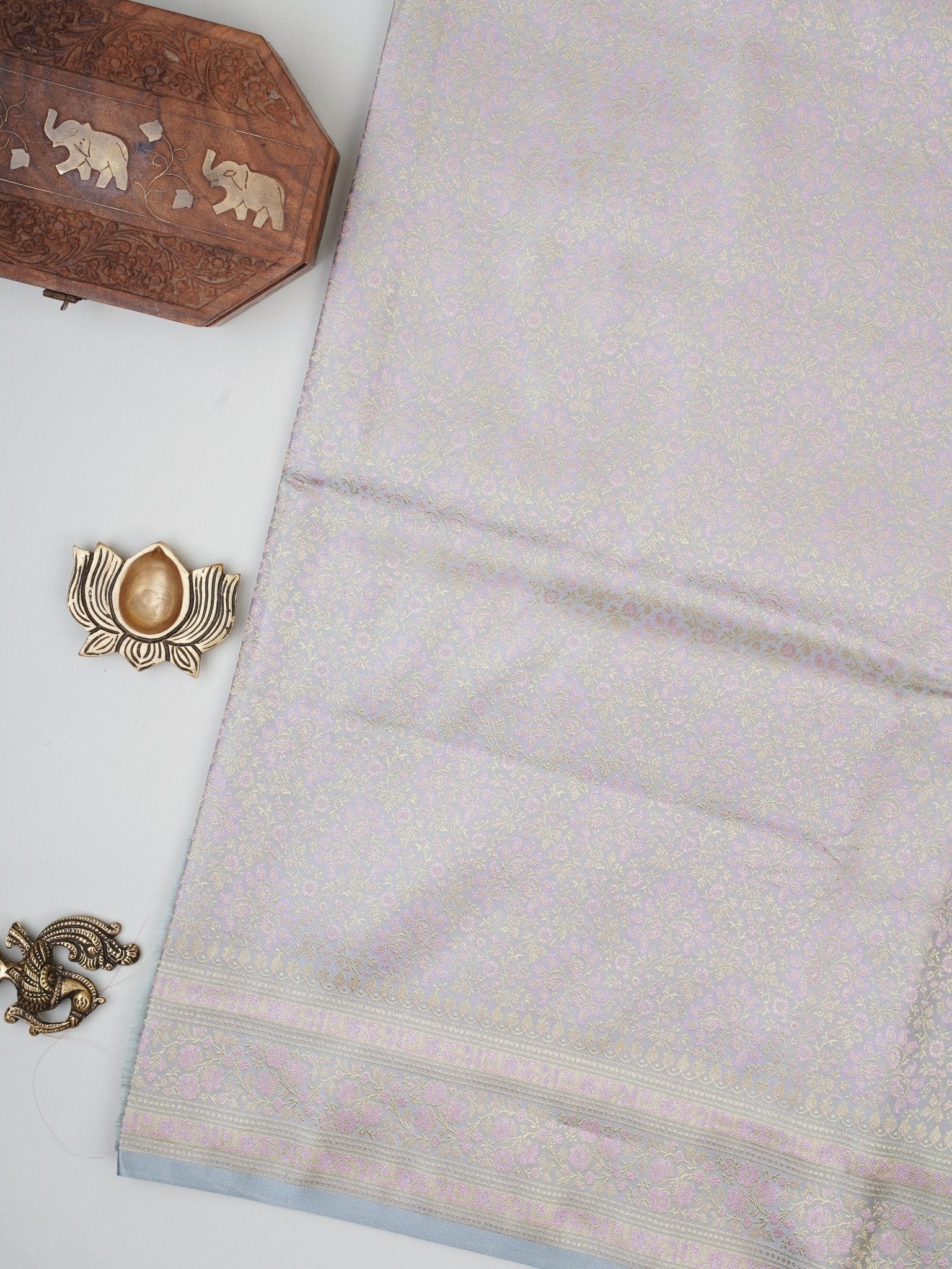Katan Grey Semi Mushru - Manoranjitham Weaves - Handloom Store