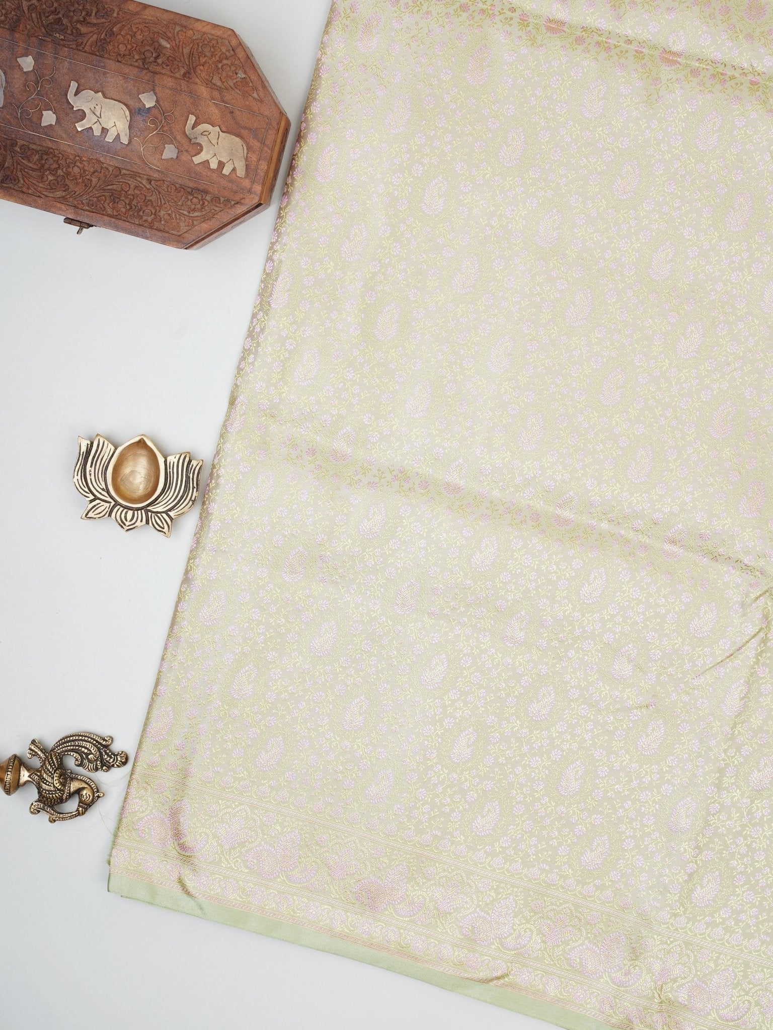Katan Pista Green Semi Mushru - Manoranjitham Weaves - Handloom Store