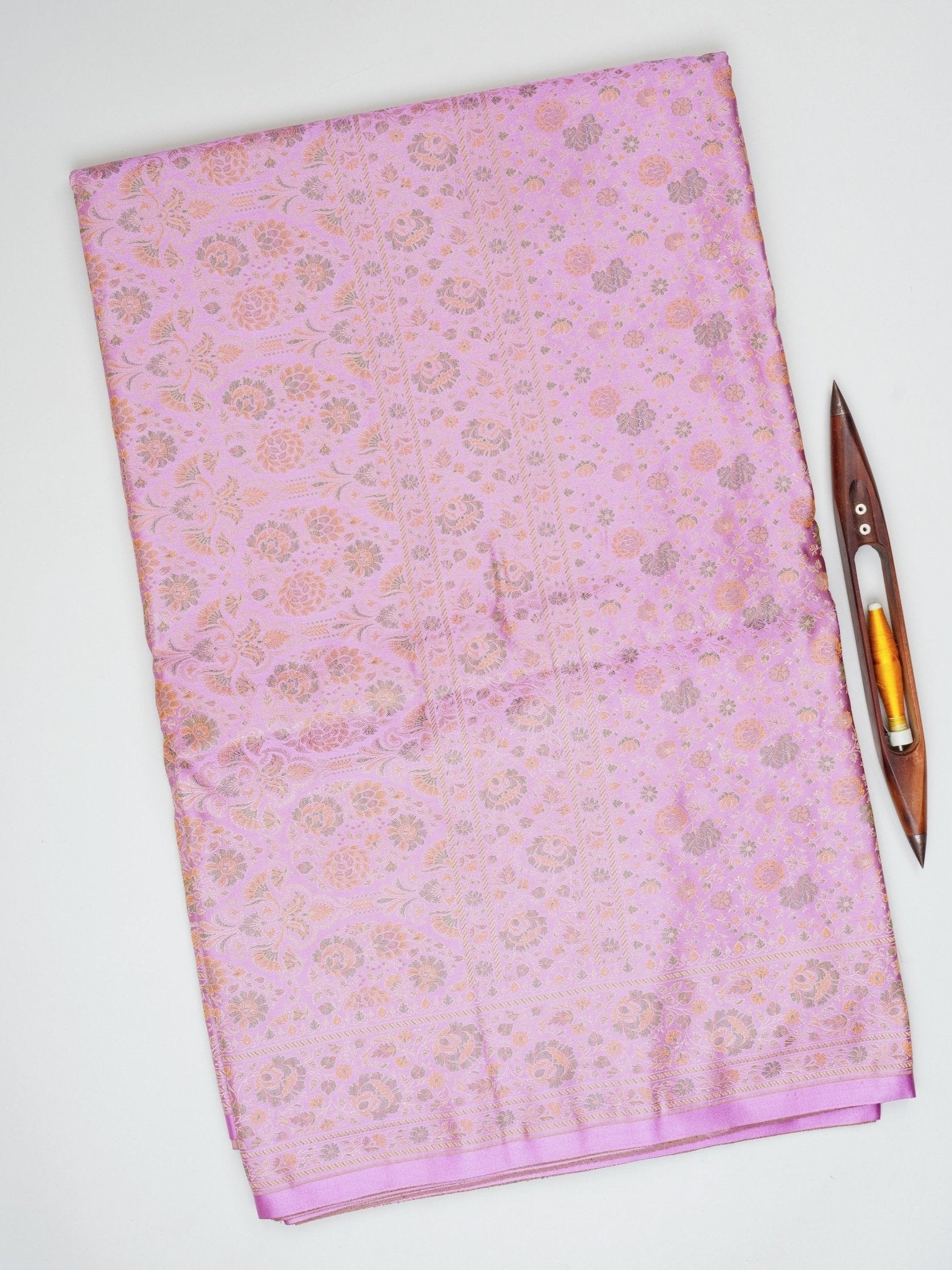 Katan Lavender Semi Mushru - Manoranjitham Weaves - Handloom Store