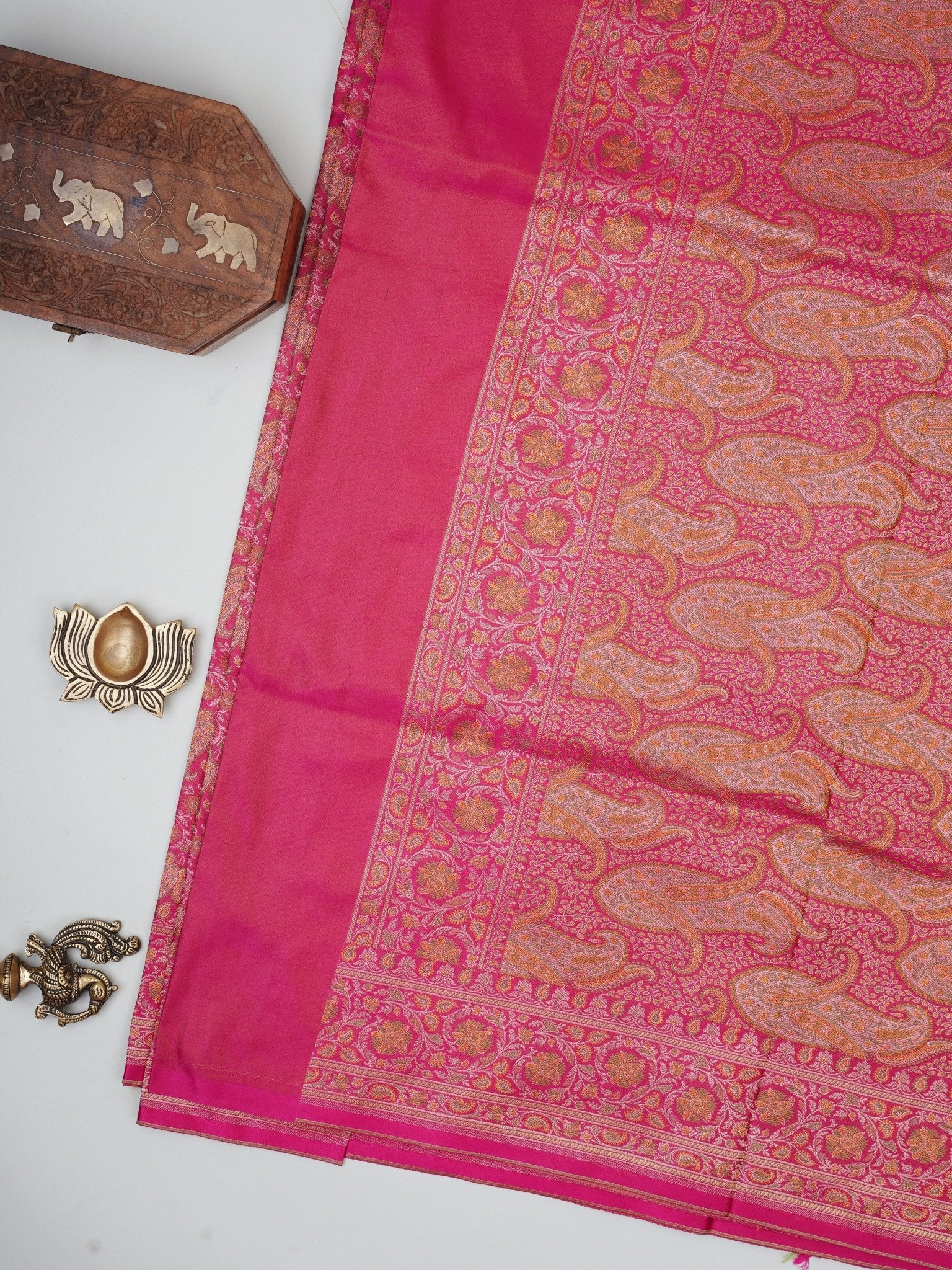 Katan Pink Semi Mushru - Manoranjitham Weaves - Handloom Store