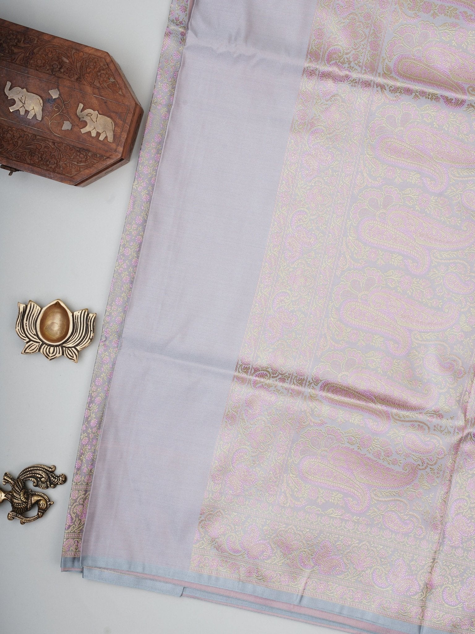 Katan Grey Semi Mushru - Manoranjitham Weaves - Handloom Store