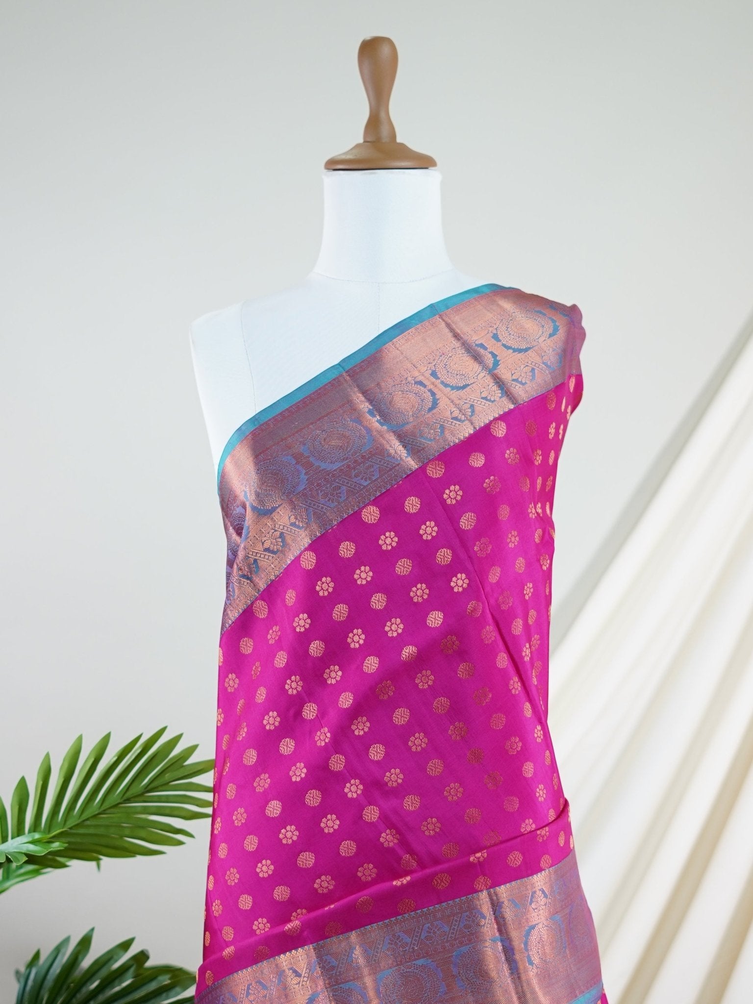 Kanchipuram Silk Hot Pink 100% Pure Silk  - Manoranjitham Weaves - Handloom Store