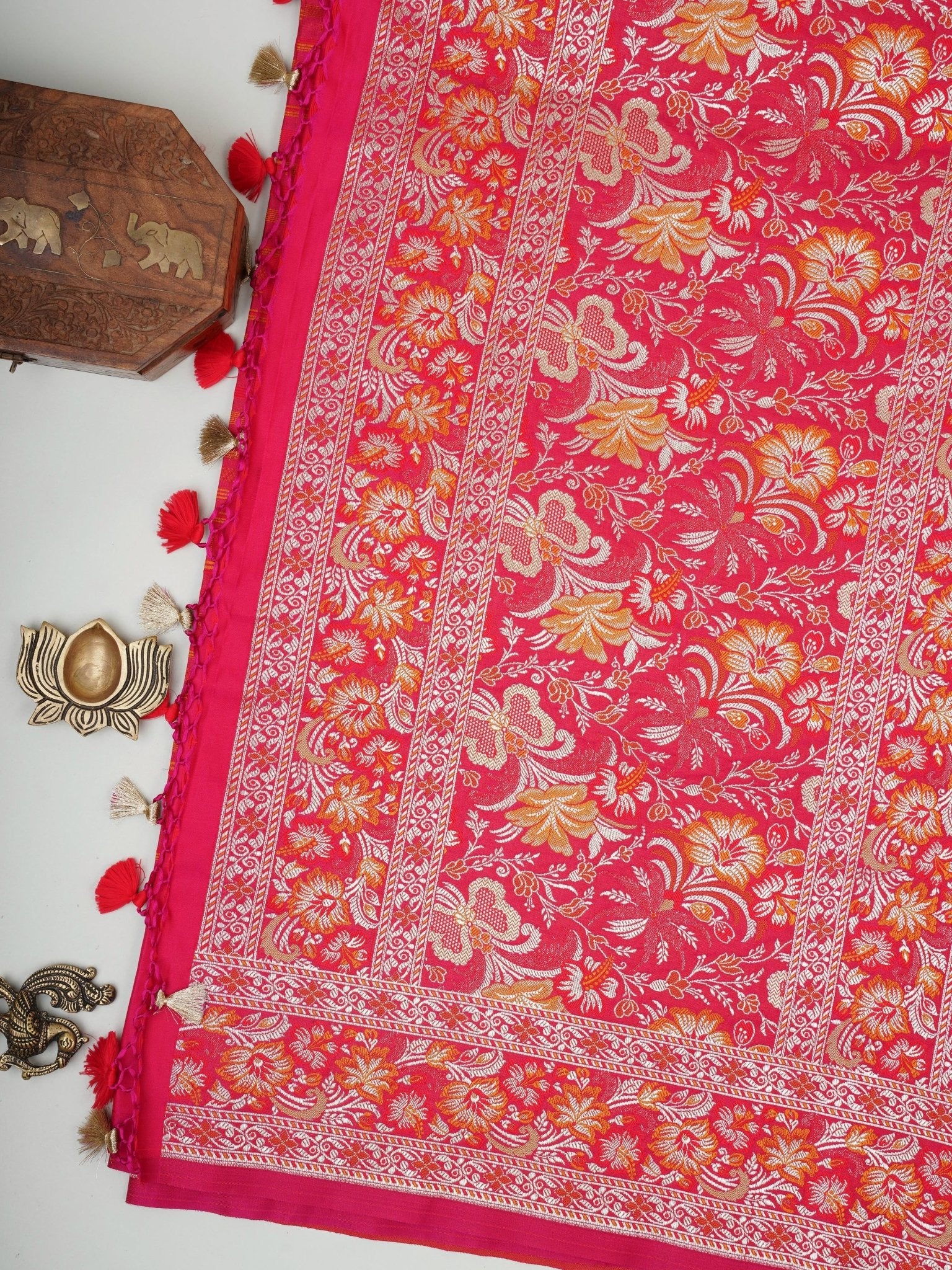 Katan Pink Semi Katan Silk Manoranjitham Weaves - Handloom Store