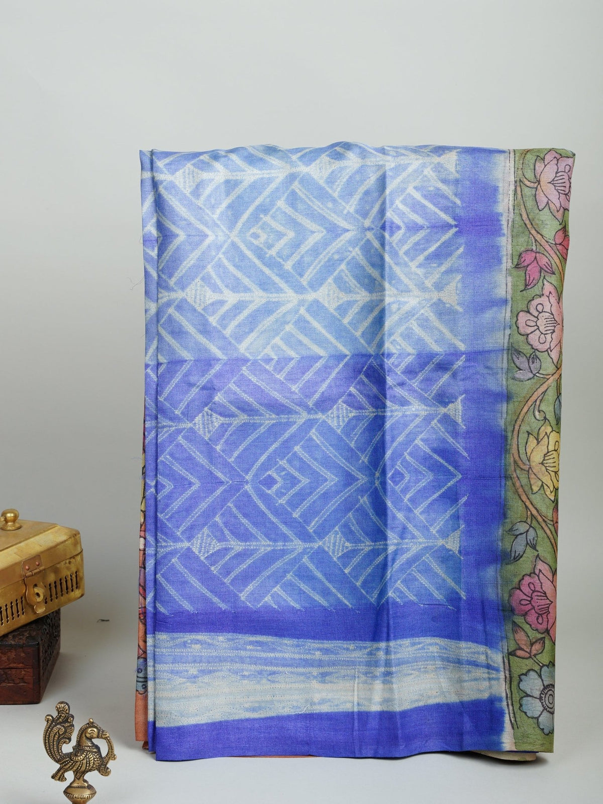 Tussar  100% Pure Tussar Manoranjitham Weaves - Handloom Store
