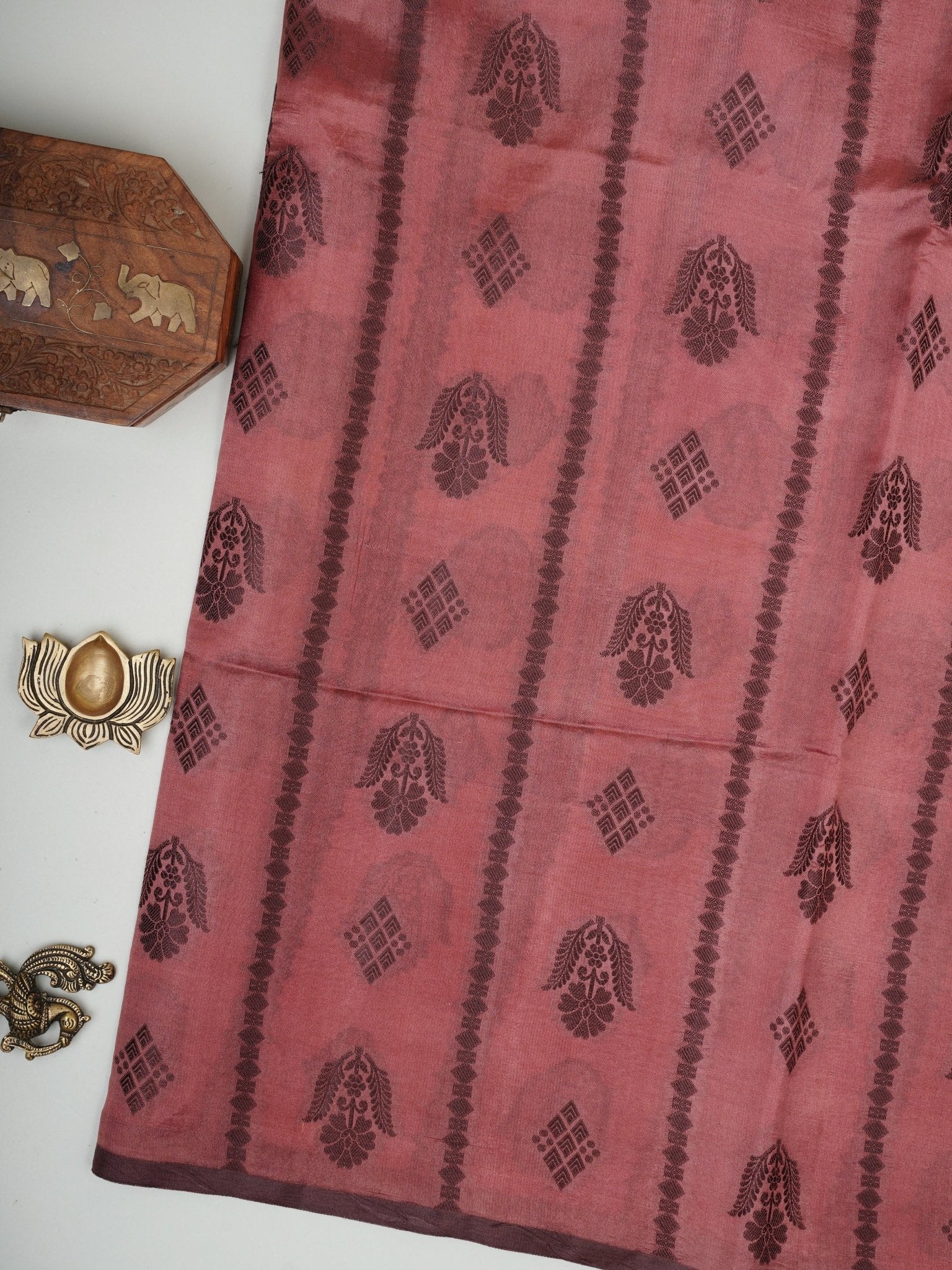 Chiniya Silk Green 100% Pure Silk  - Manoranjitham Weaves - Handloom Store