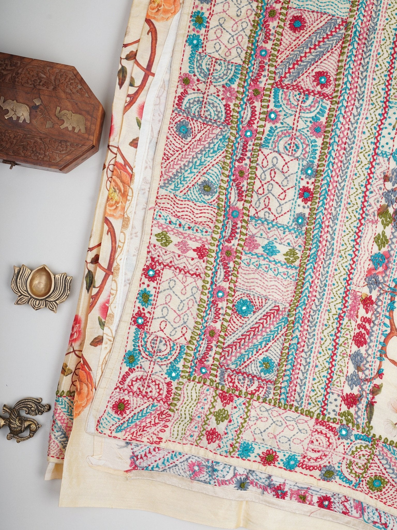Tussar  100% Pure Tussar Manoranjitham Weaves - Handloom Store