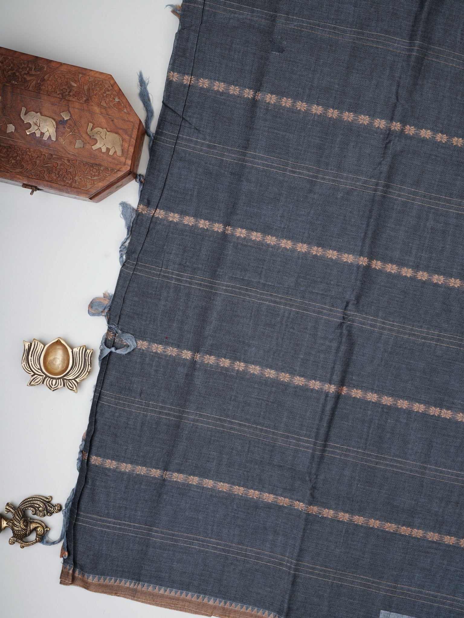 Narayanpet  100% Handspun Cotton - Manoranjitham Weaves - Handloom Store