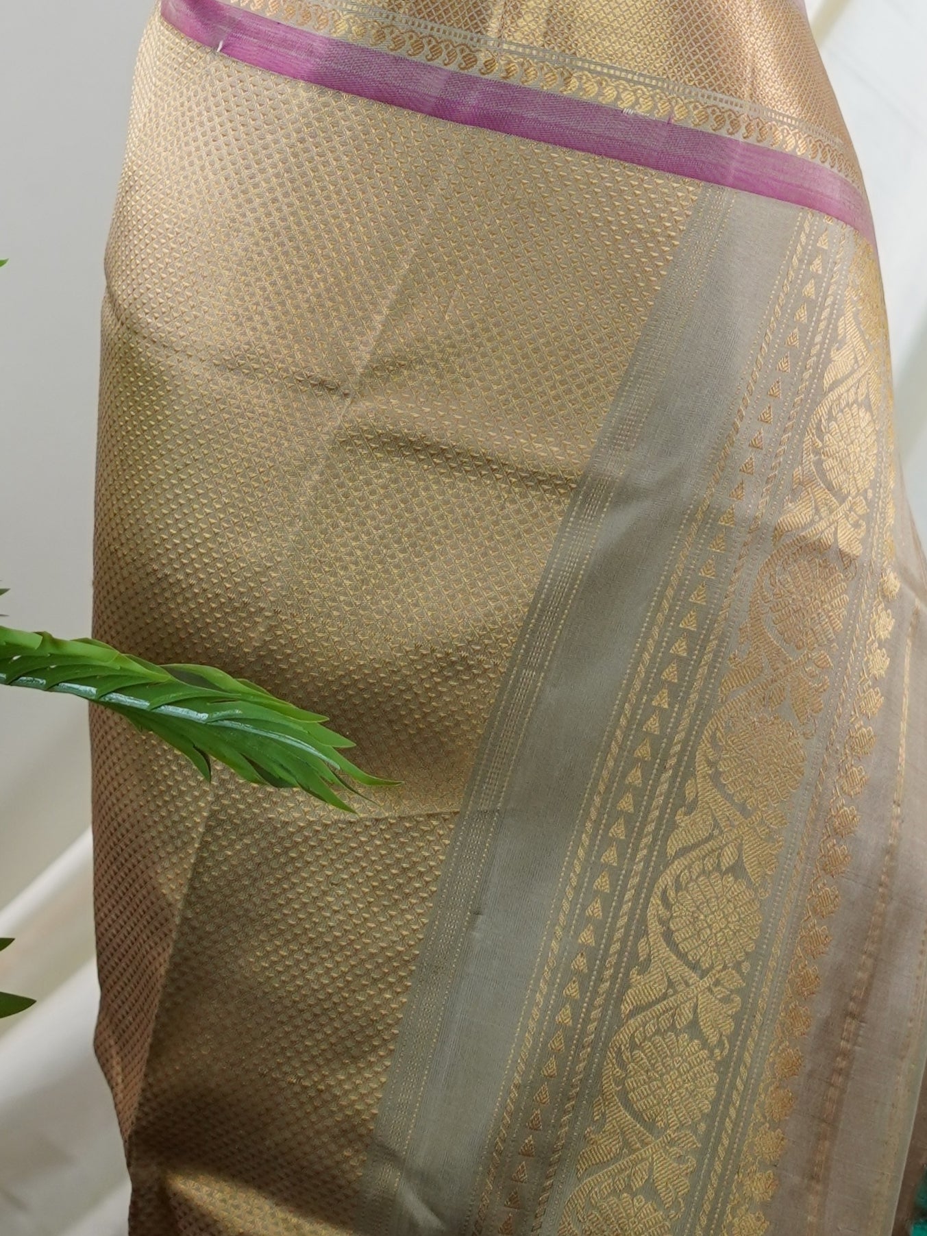 Gadwal Silk Light Teal 100% Pure Silk  - Manoranjitham Weaves - Handloom Store
