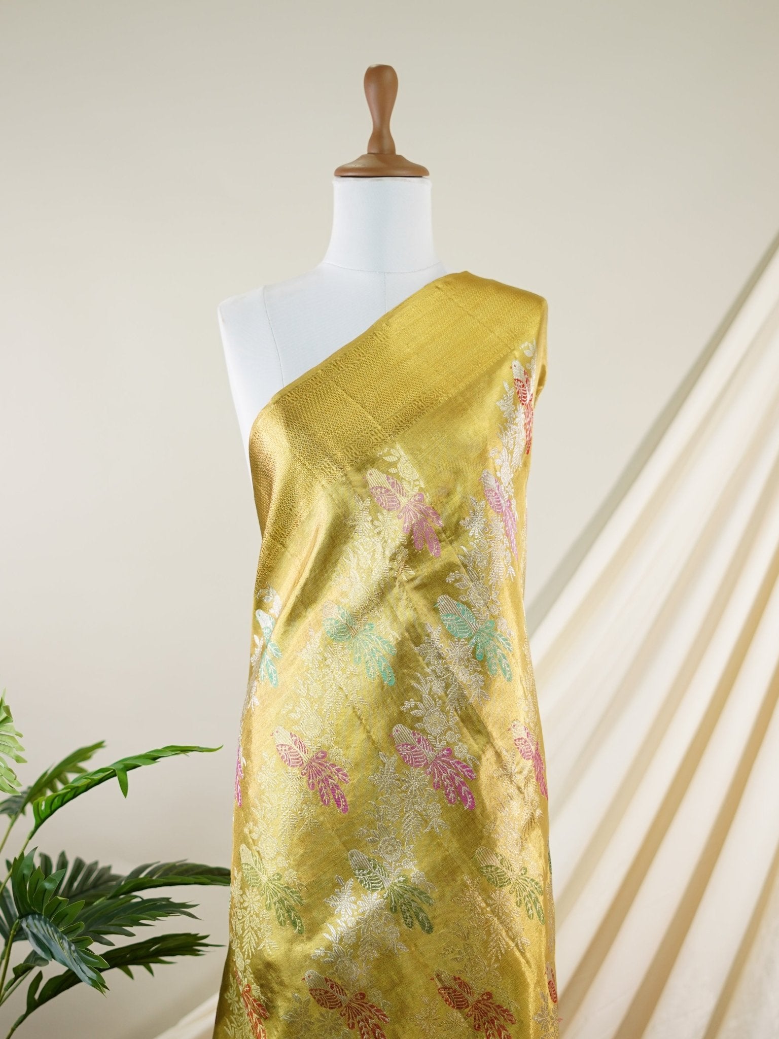 Kanchipuram Silk Yellow  100% Pure Silk  - Manoranjitham Weaves - Handloom Store