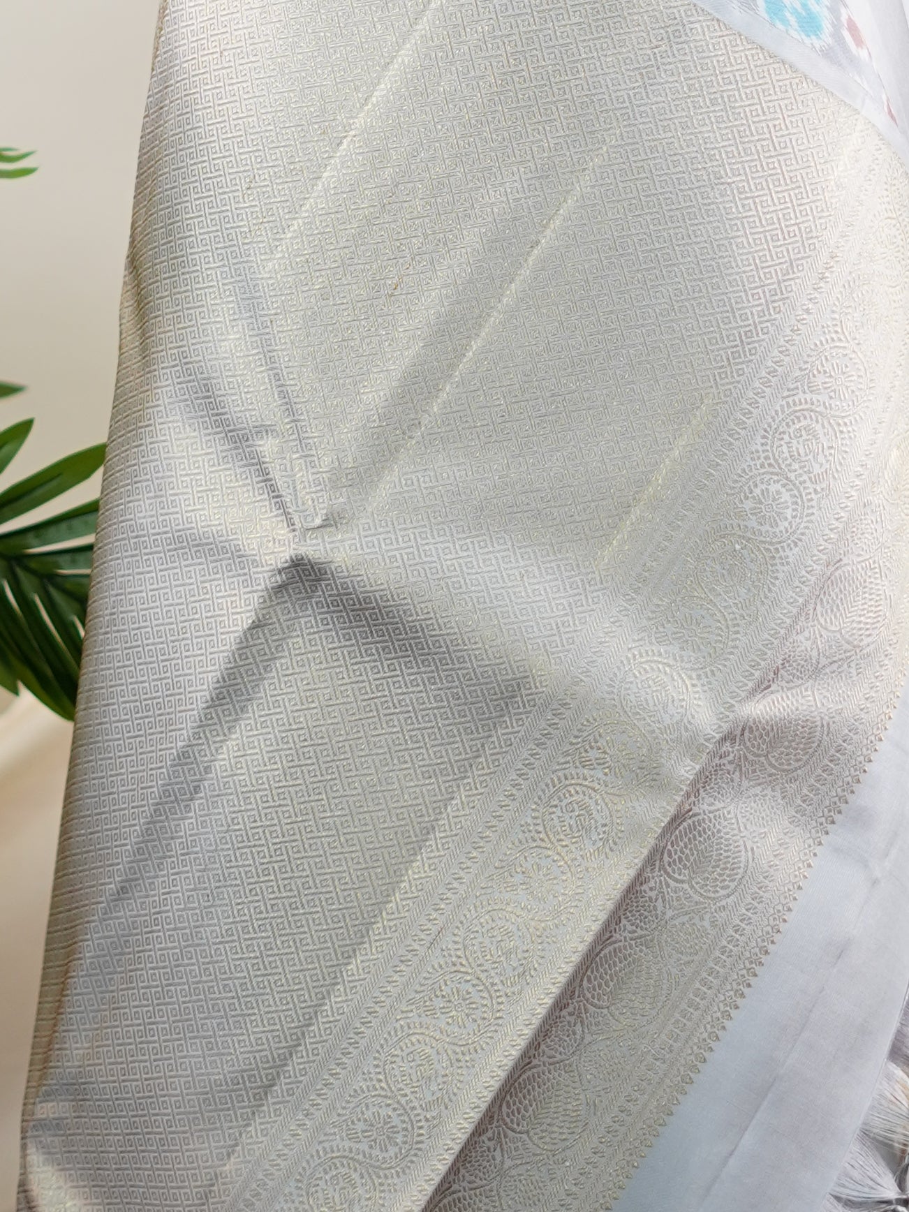 Kanchipuram Silk Grey 100% Pure Silk  - Manoranjitham Weaves - Handloom Store