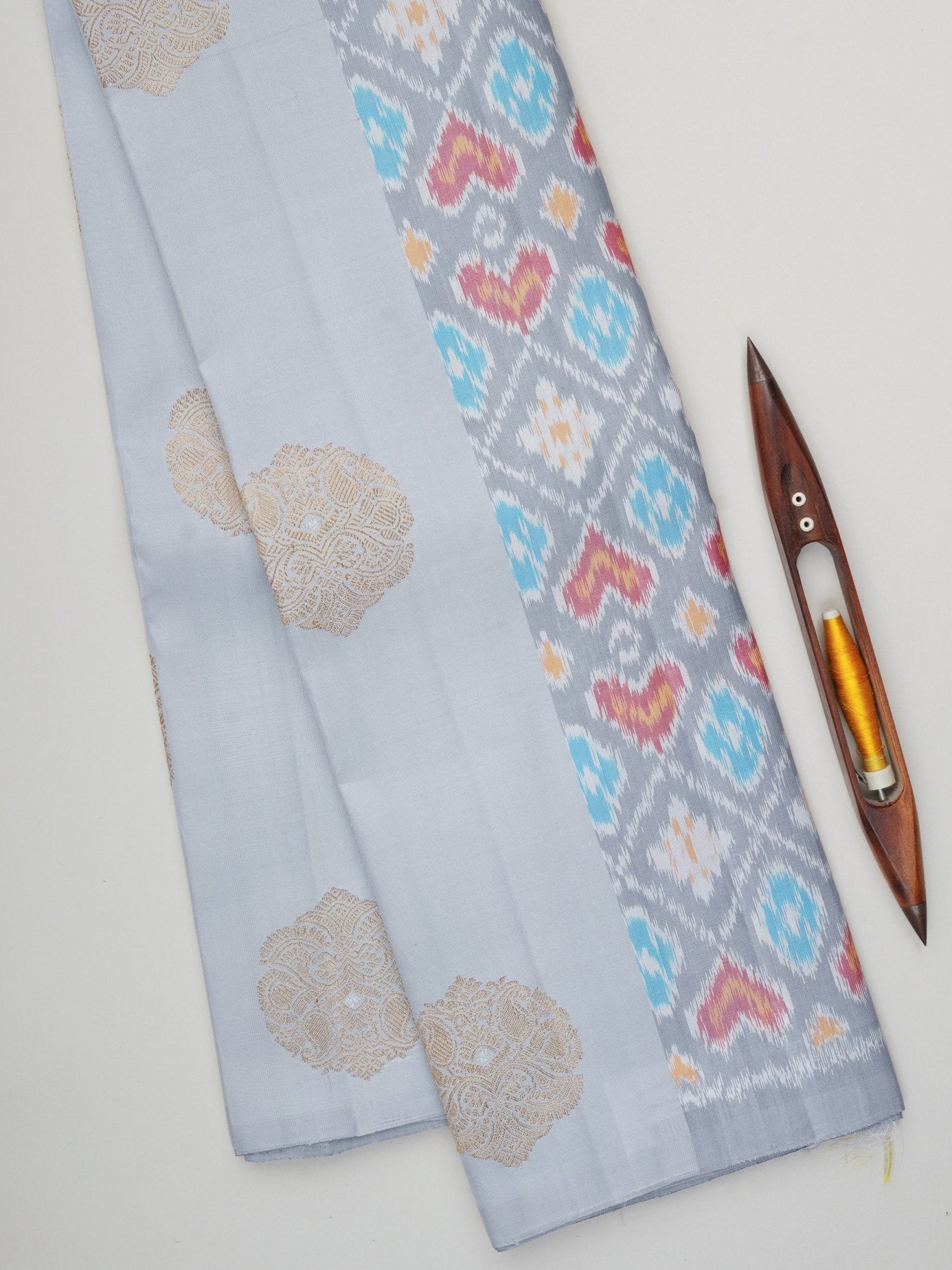 Kanchipuram Silk Grey 100% Pure Silk  Manoranjitham Weaves - Handloom Store
