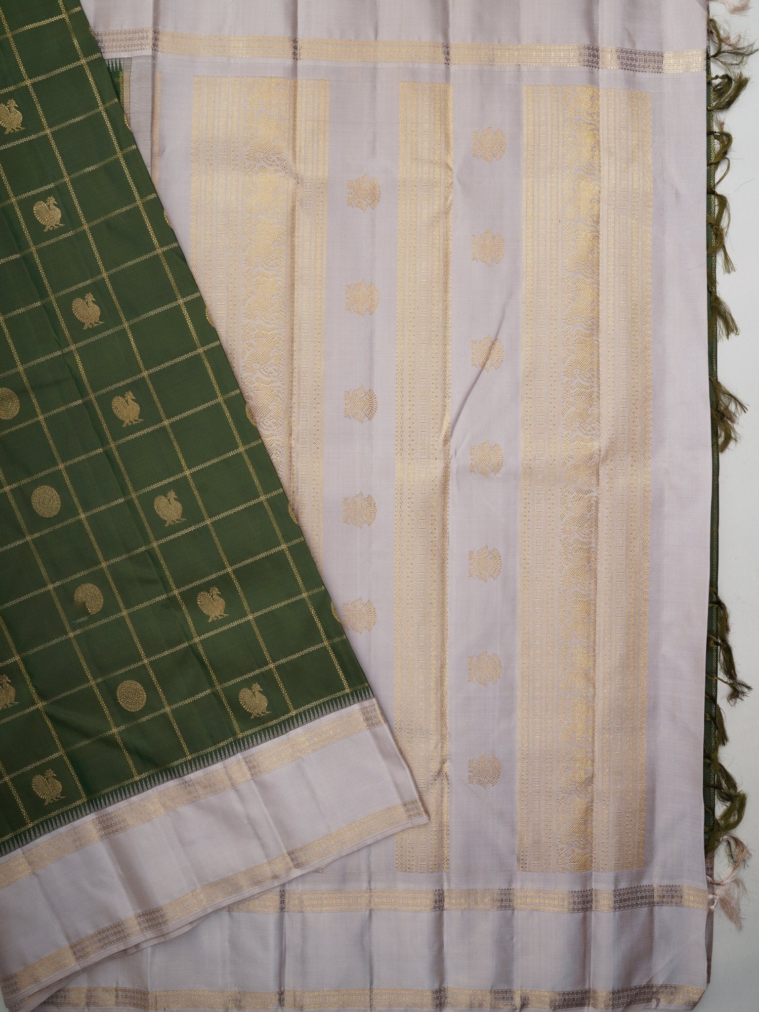 Kanchipuram Silk Green 100% Pure Silk  Manoranjitham Weaves - Handloom Store