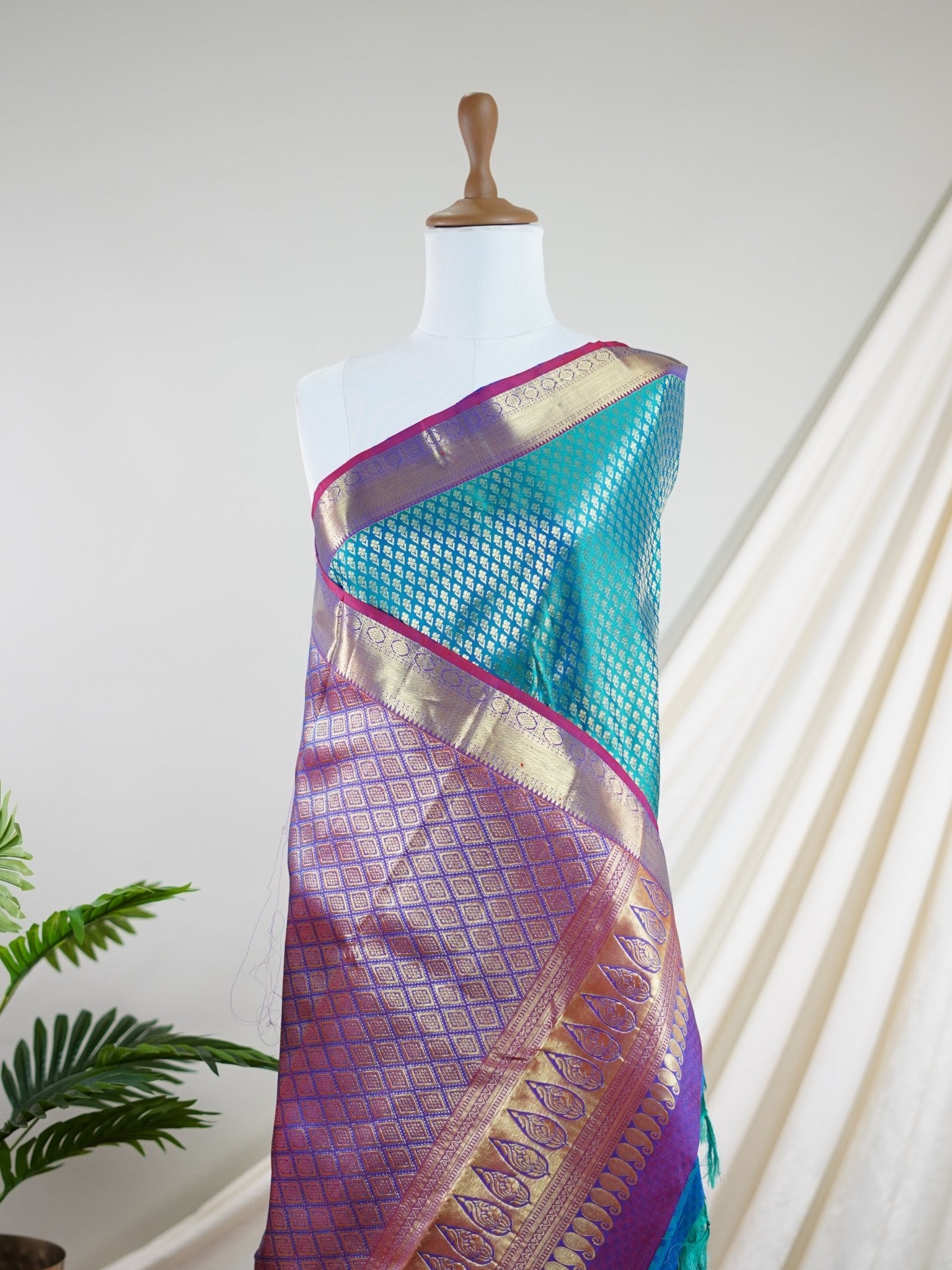 Kanchipuram Silk Turquoise 100% Pure Silk  - Manoranjitham Weaves - Handloom Store