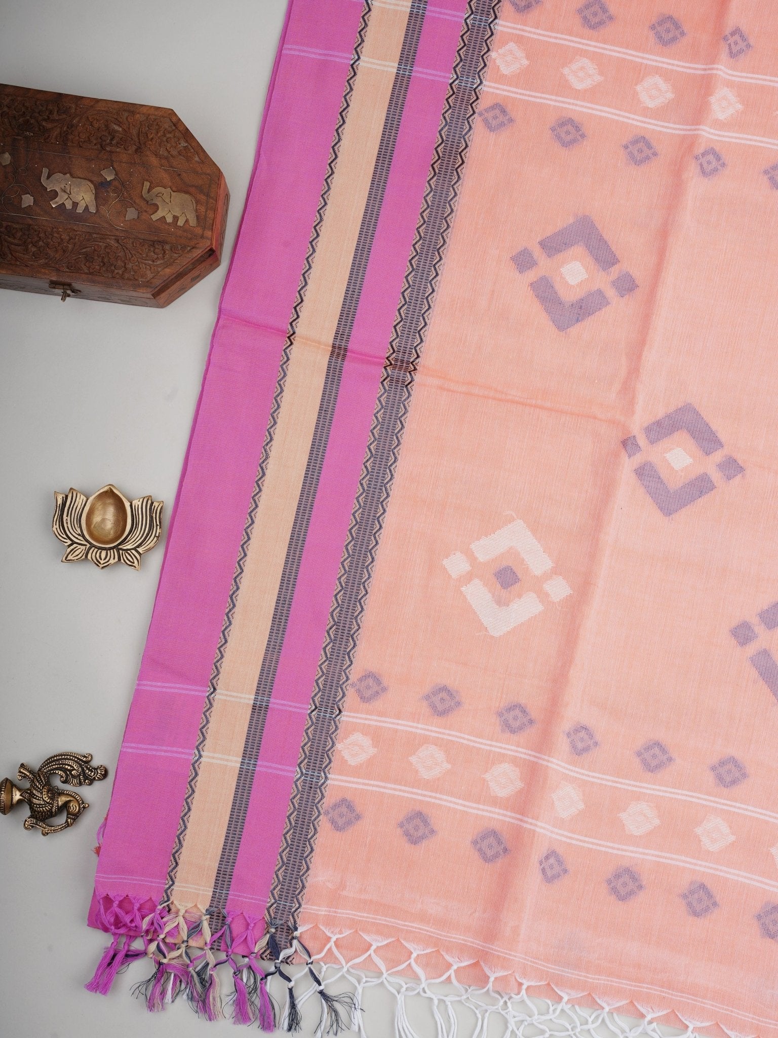 Cotton Pink 100% Pure Cotton Manoranjitham Weaves - Handloom Store