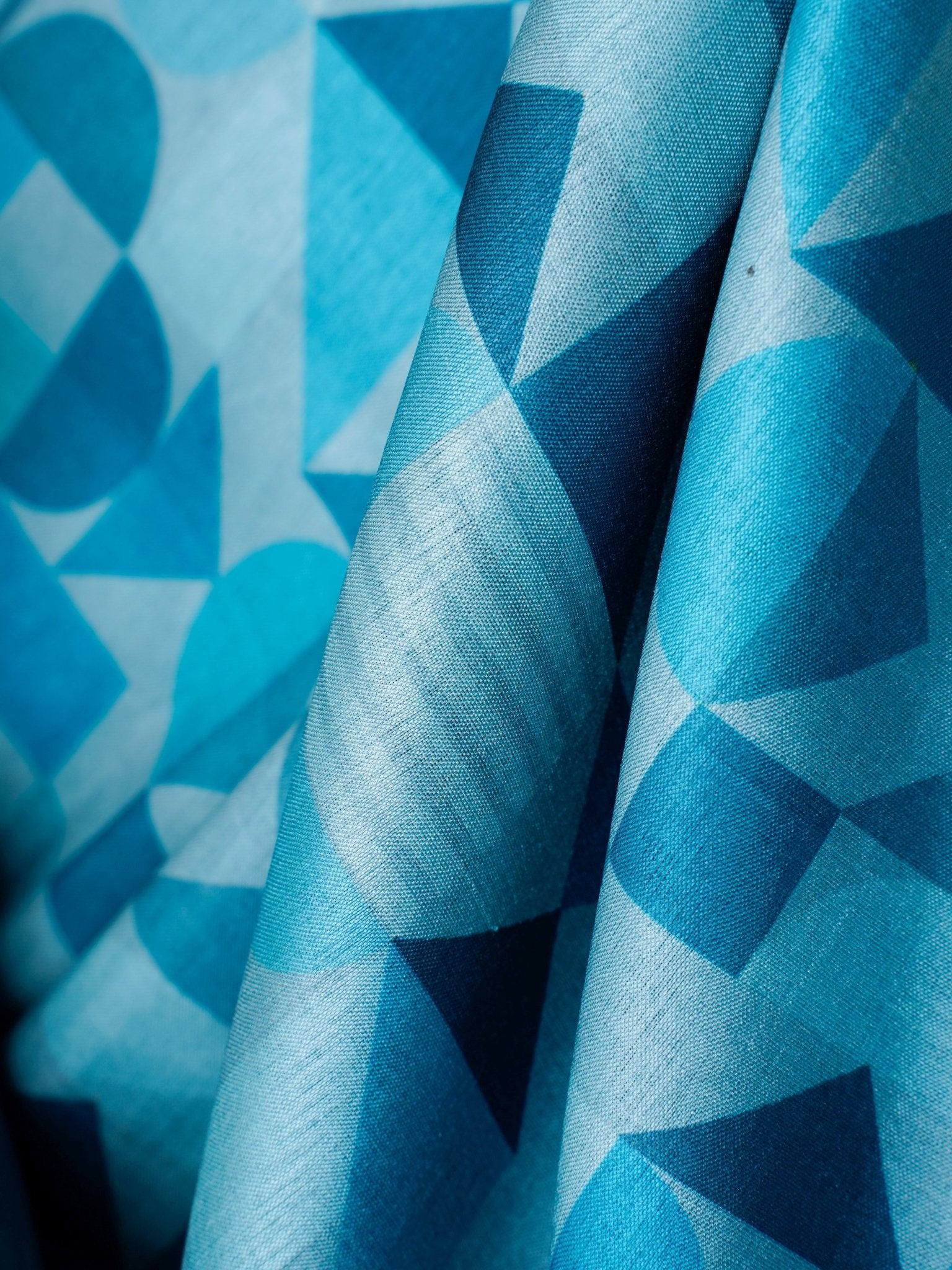 Katan Cream Semi Silk Manoranjitham Weaves - Handloom Store
