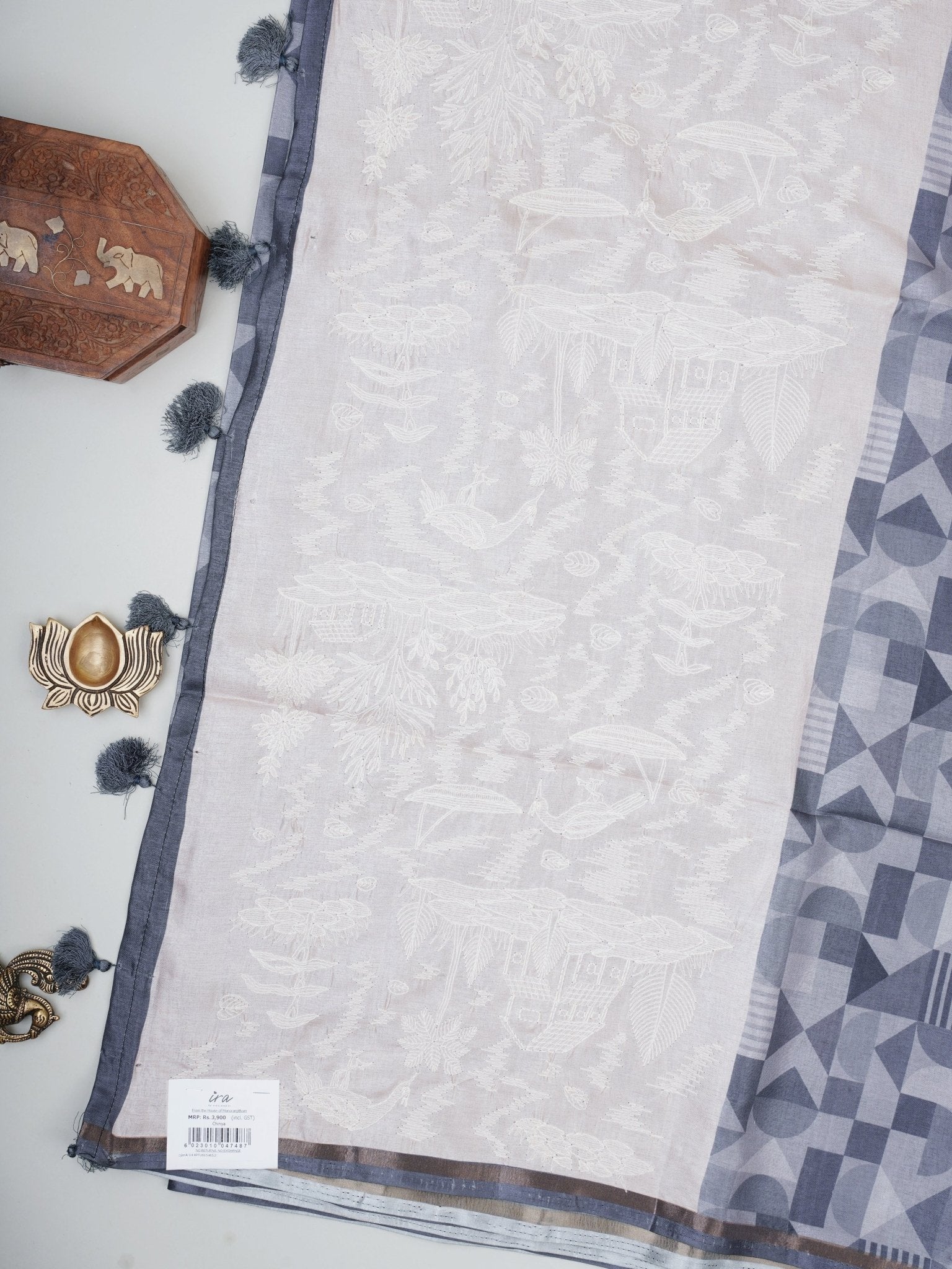 Katan Cream Semi Silk Manoranjitham Weaves - Handloom Store