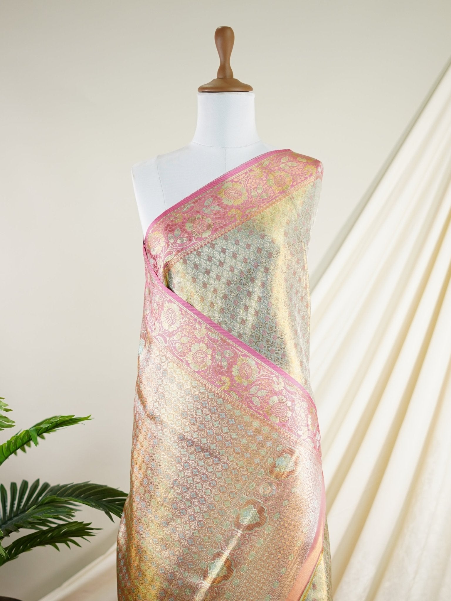 Kanchipuram Silk Peach 100% Pure Silk  - Manoranjitham Weaves - Handloom Store