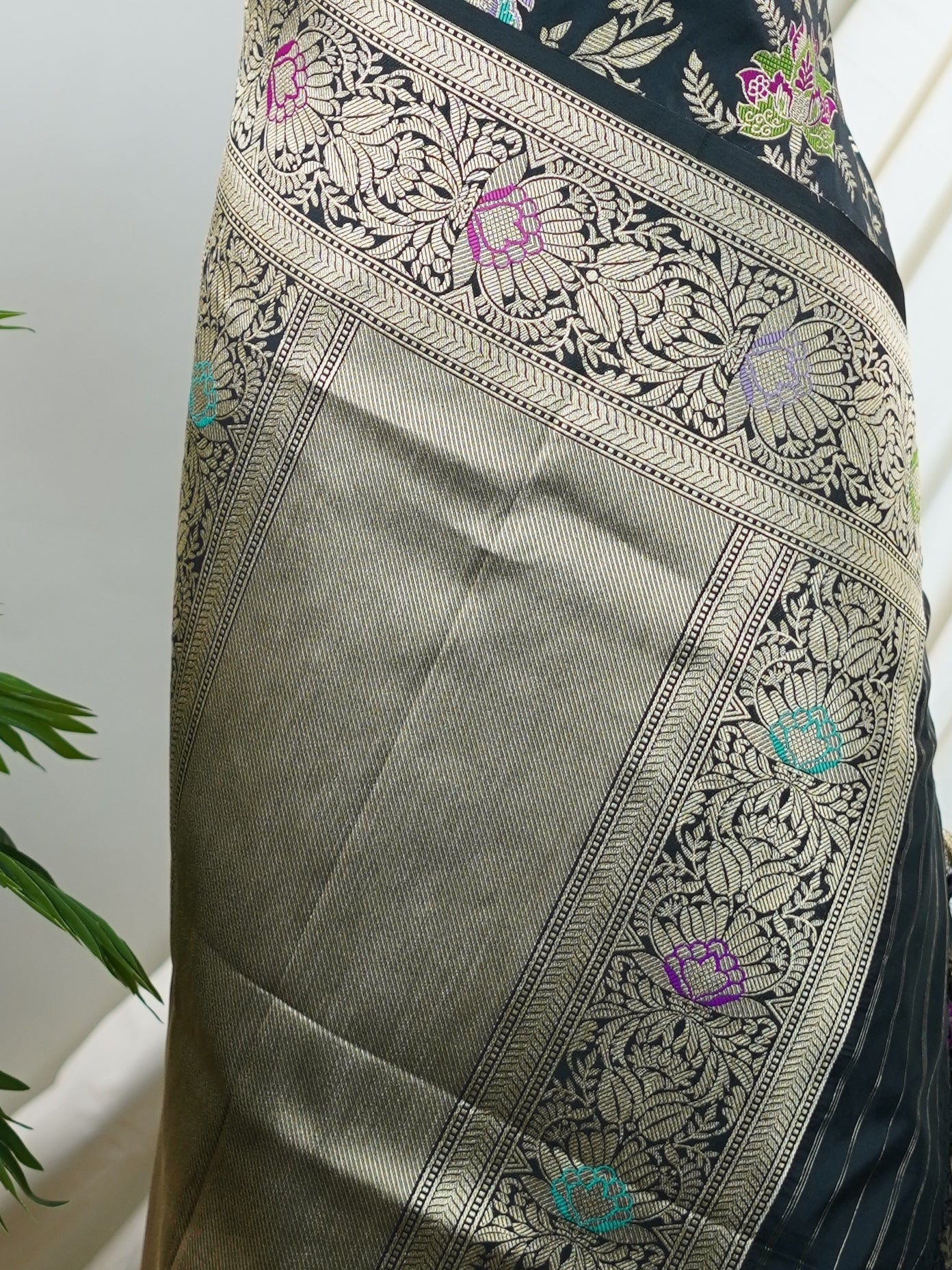 Darshini - Manoranjitham