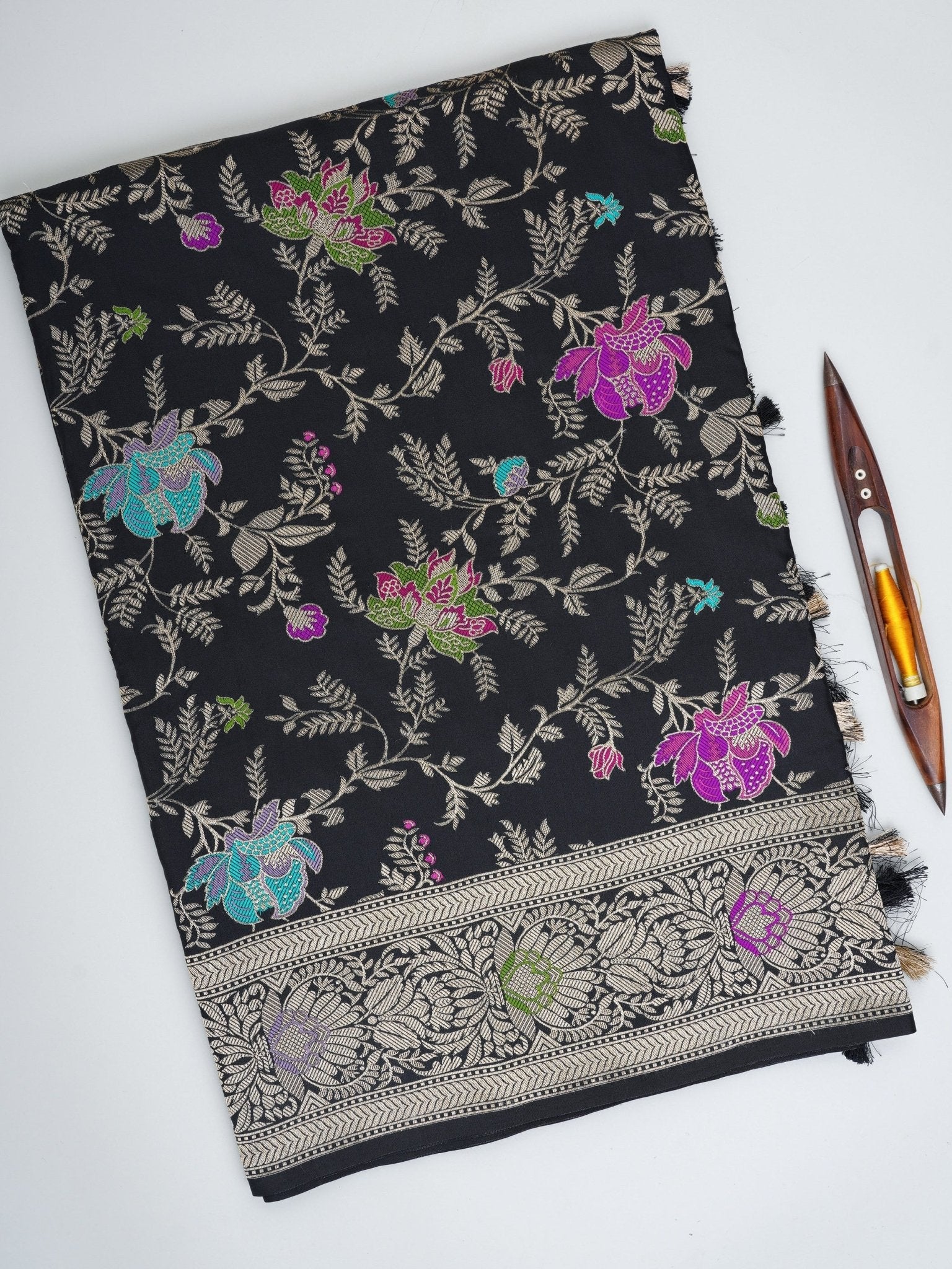 Katan Black Katan Semi Silk Manoranjitham Weaves - Handloom Store